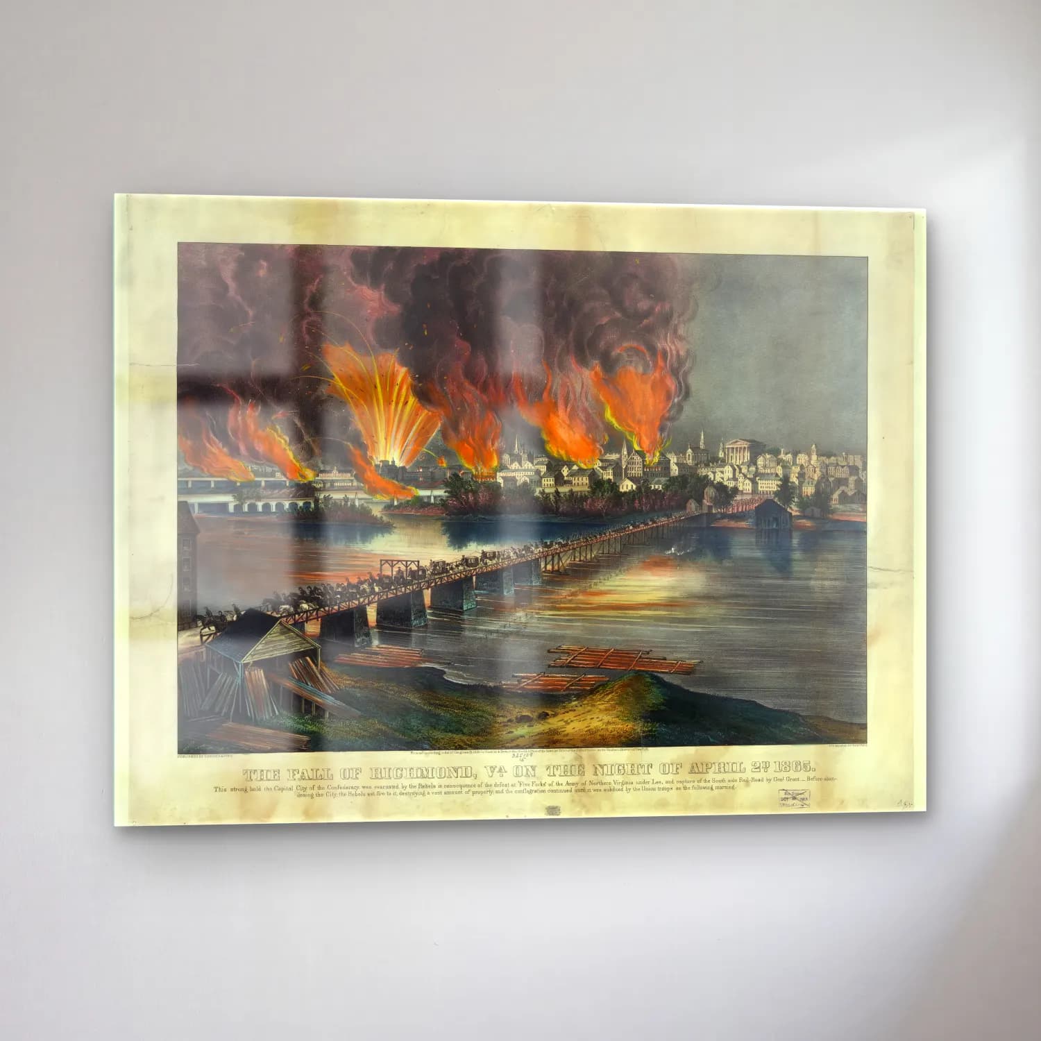 Vintage Savaş Sahnesi No. 16 cam tablo — sol açıdan görünüm