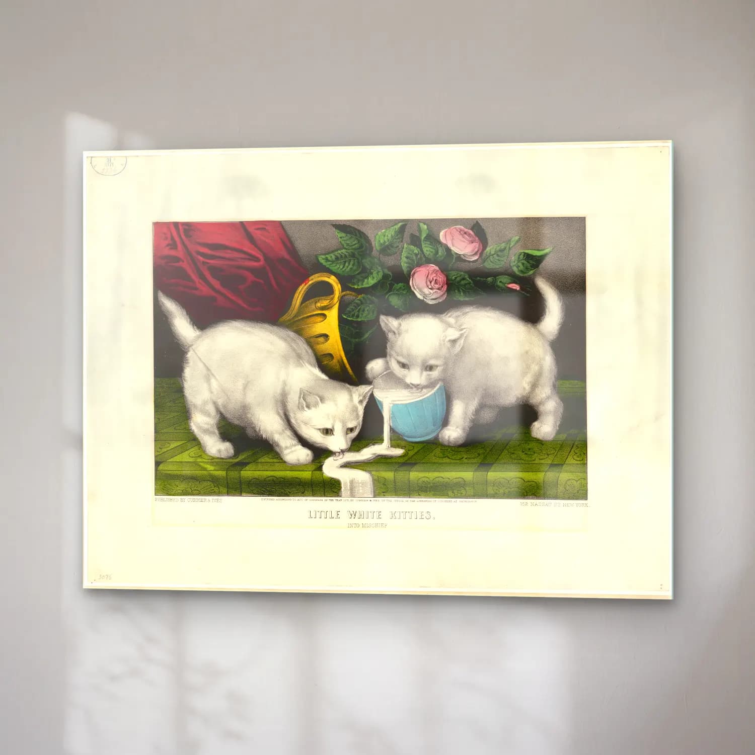 Vintage Kedi No. 30 cam tablo — sağ açıdan görünüm