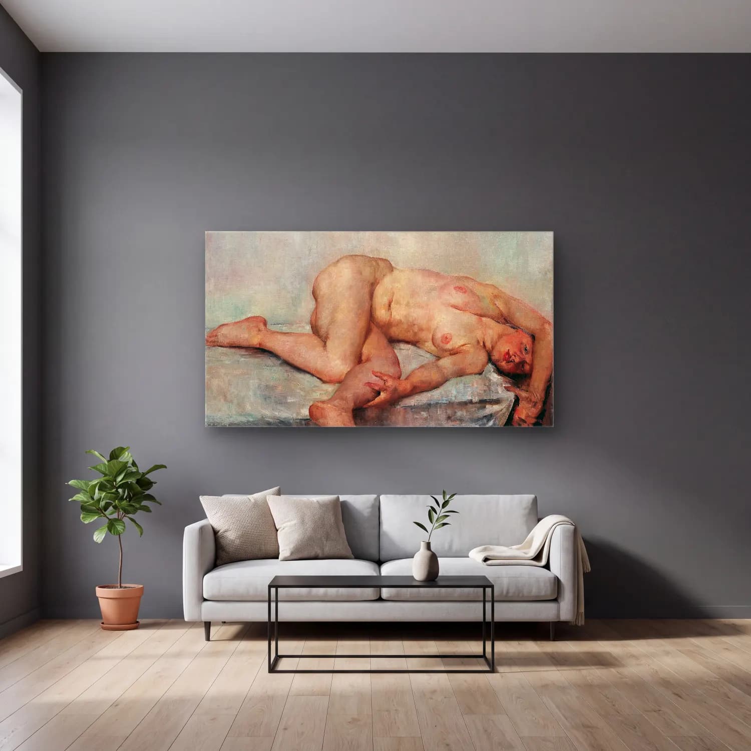 Lovis Corinth – Liegender Weiblicher Akt cam tablo — gri duvarlı salonda