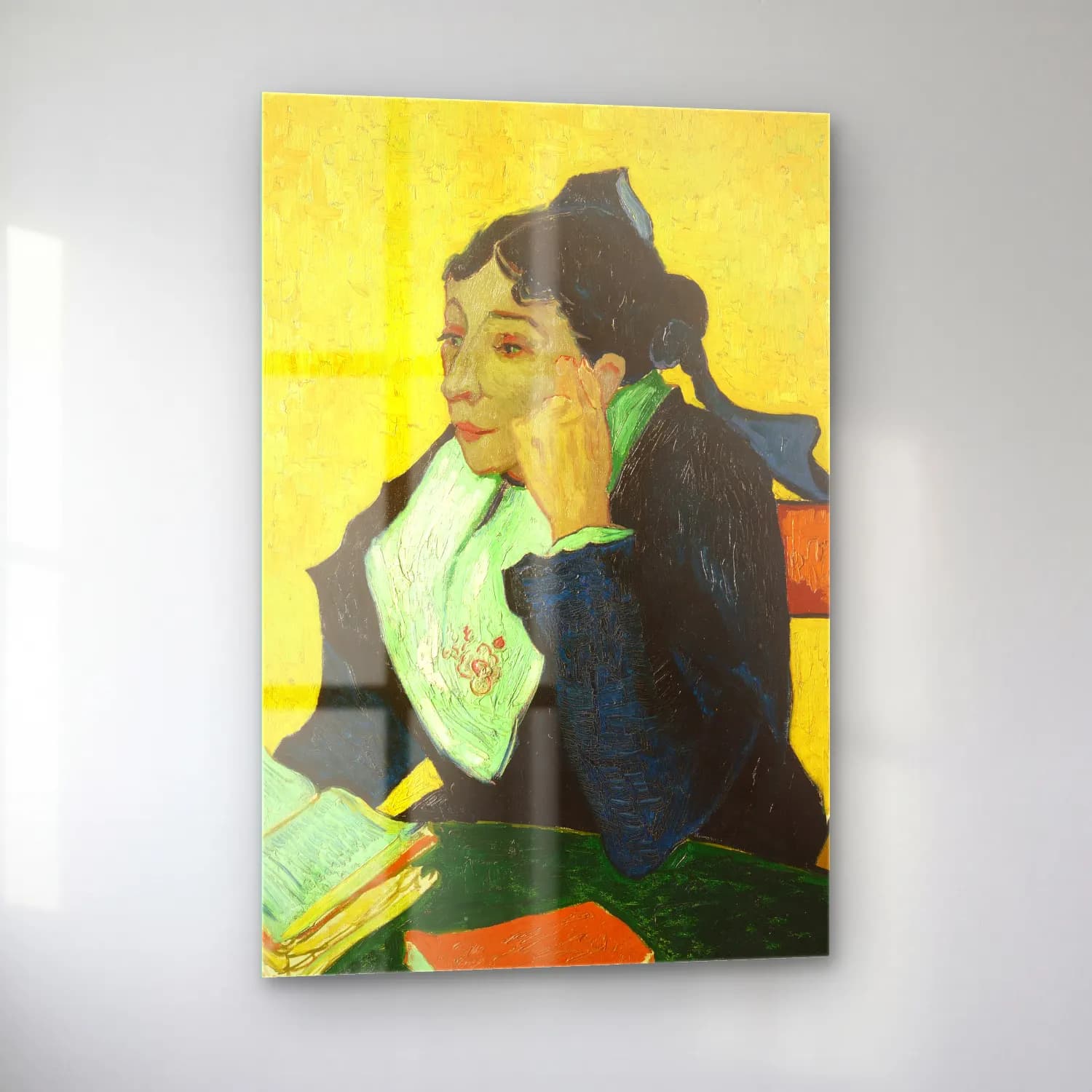 Vincent van Gogh – Madame Joseph-Michel Ginoux cam tablo — sol açıdan görünüm