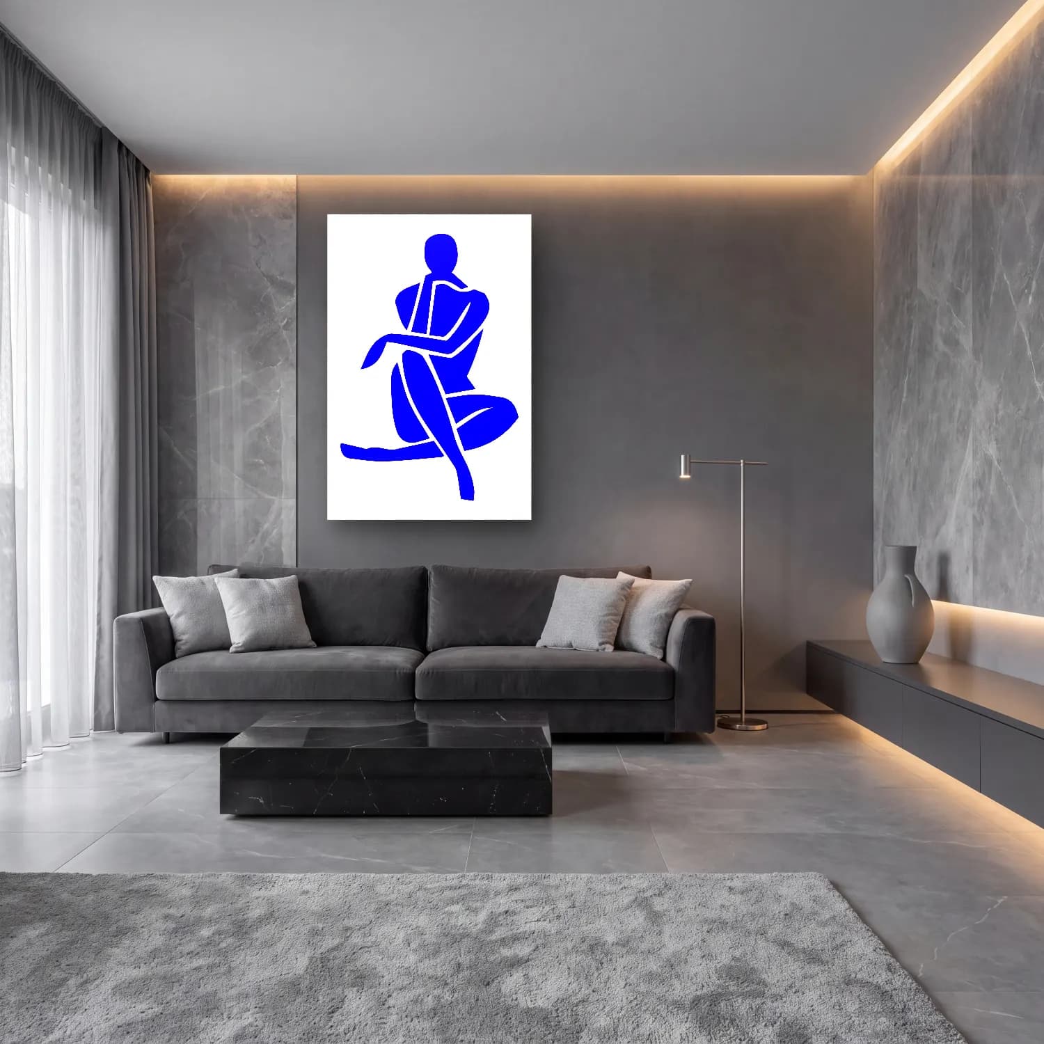 Çizgi Sanatı Figür Çalışması – Mavi Tonlar cam tablo — lüks salon duvarında