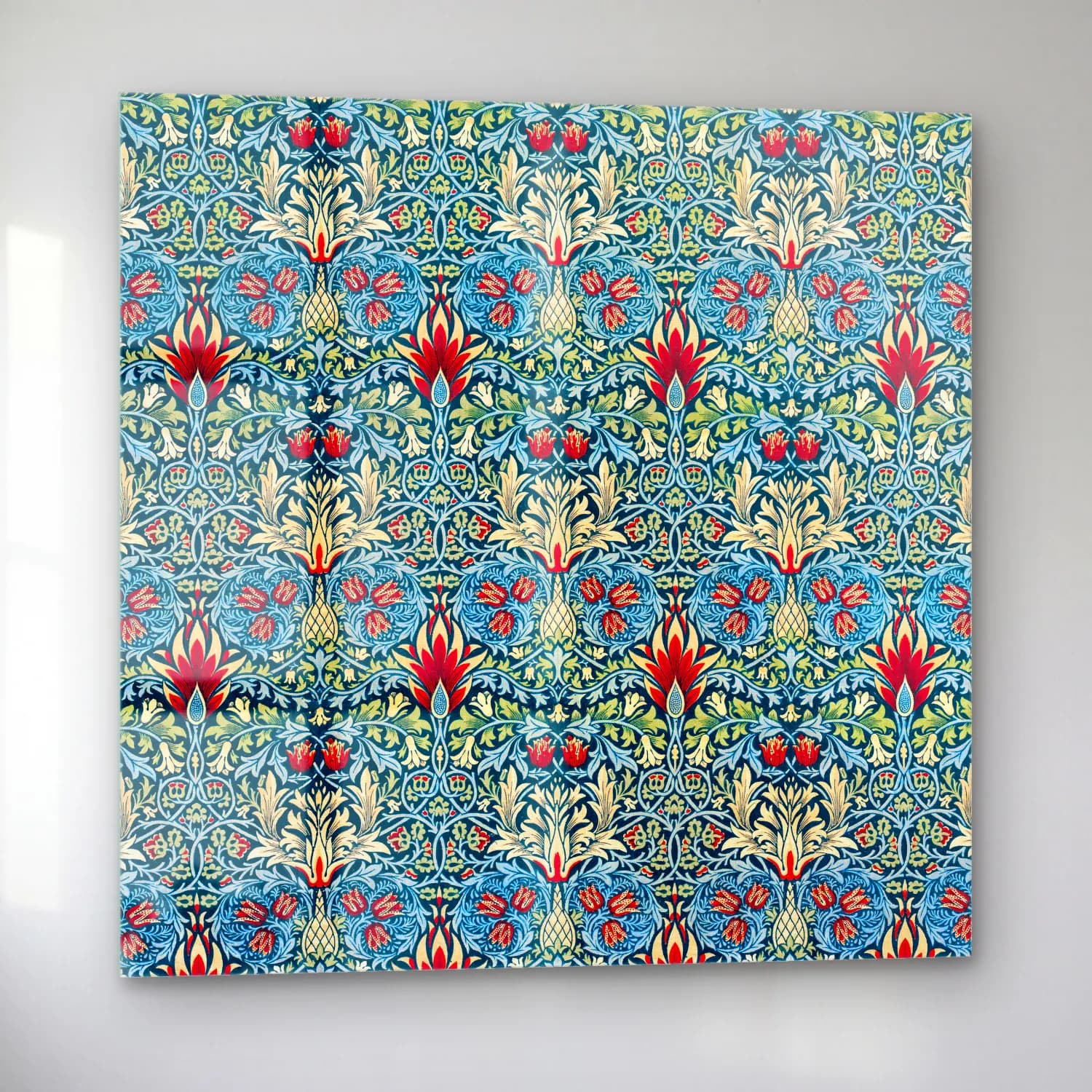 Maksimalist Çiçek Deseni No. 14 cam tablo — sol açıdan görünüm