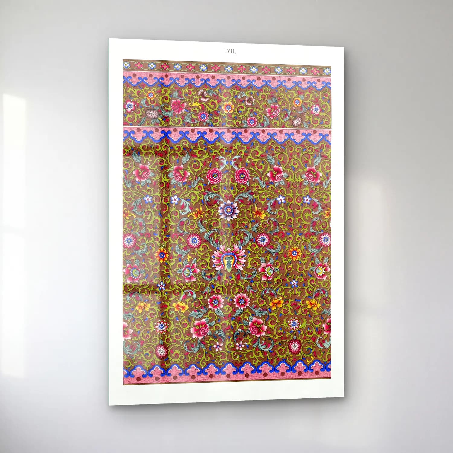 Maksimalist Çiçek Deseni No. 75 cam tablo — sol açıdan görünüm