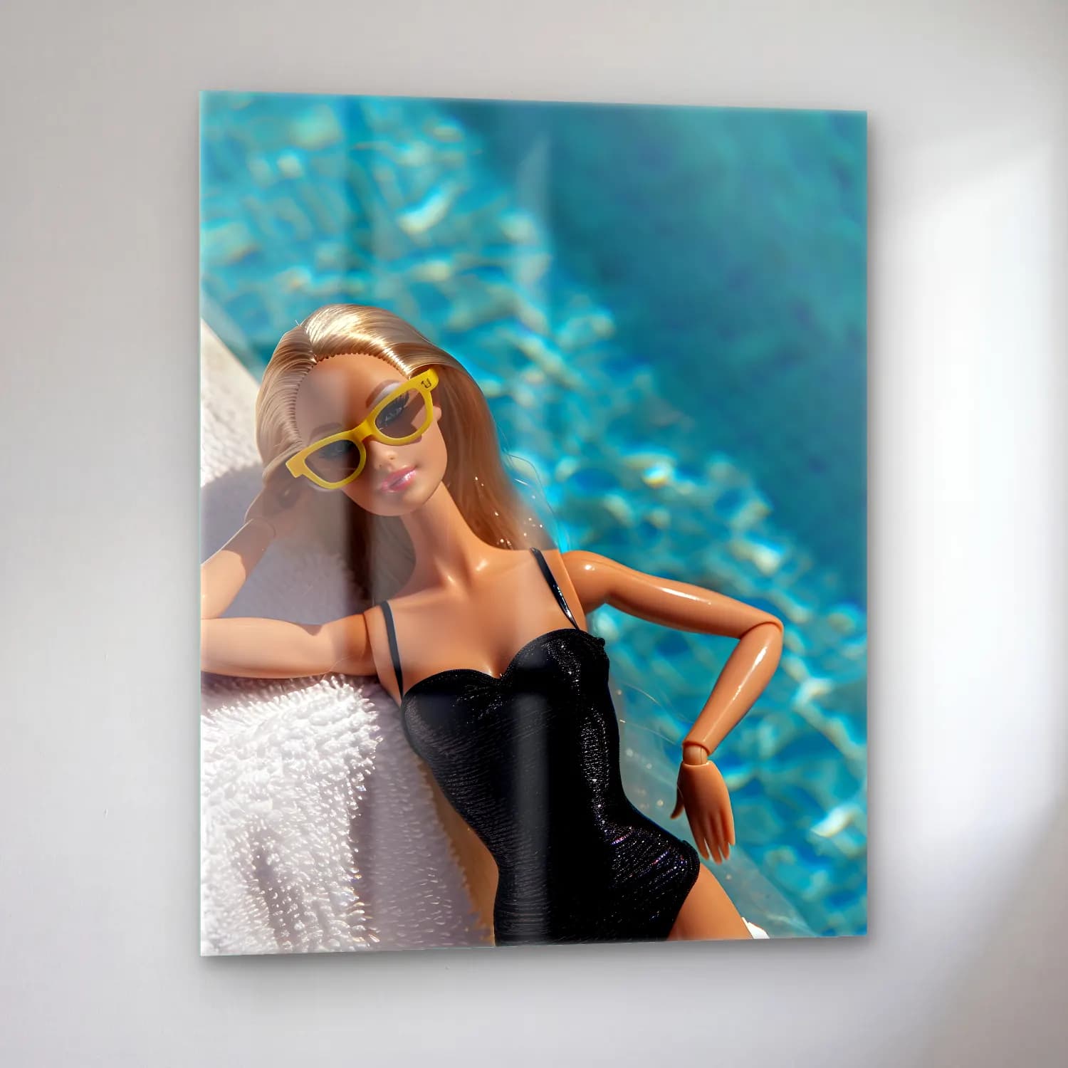 Pop Art Moda İllüstrasyonu – Sarı Tonlar cam tablo — sol açıdan görünüm