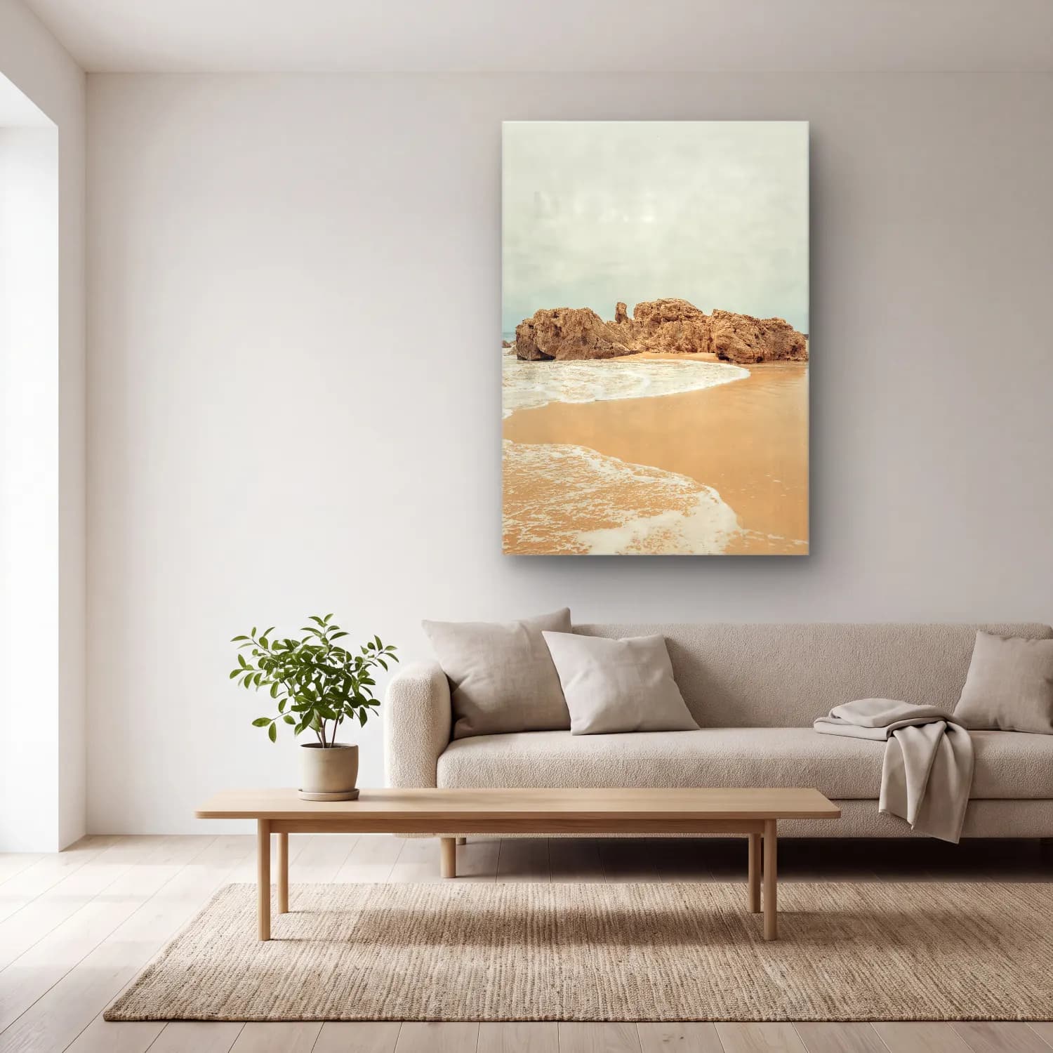 Pastel Dalgalı Sahil No. 11 cam tablo — açık renk salonda