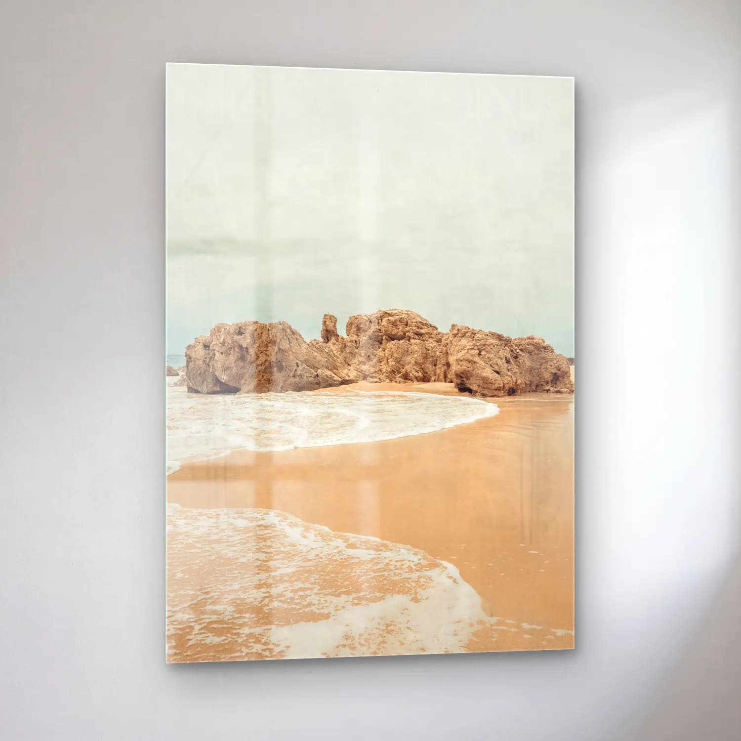 Pastel Dalgalı Sahil No. 11 cam tablo — sol açıdan görünüm