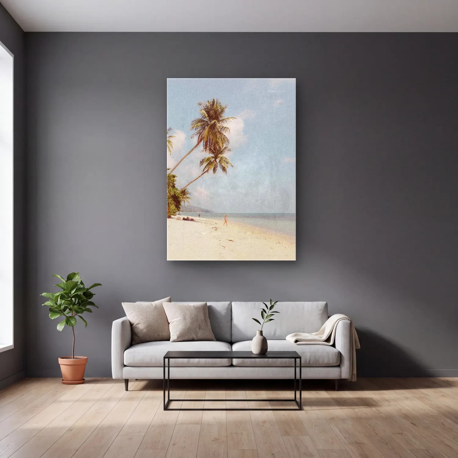 Pastel Palmiyeli Tropik Sahil No. 14 cam tablo — gri duvarlı salonda