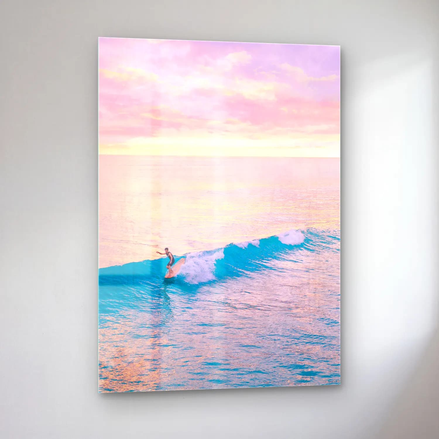 Pastel Sörf No. 5 cam tablo — sol açıdan görünüm