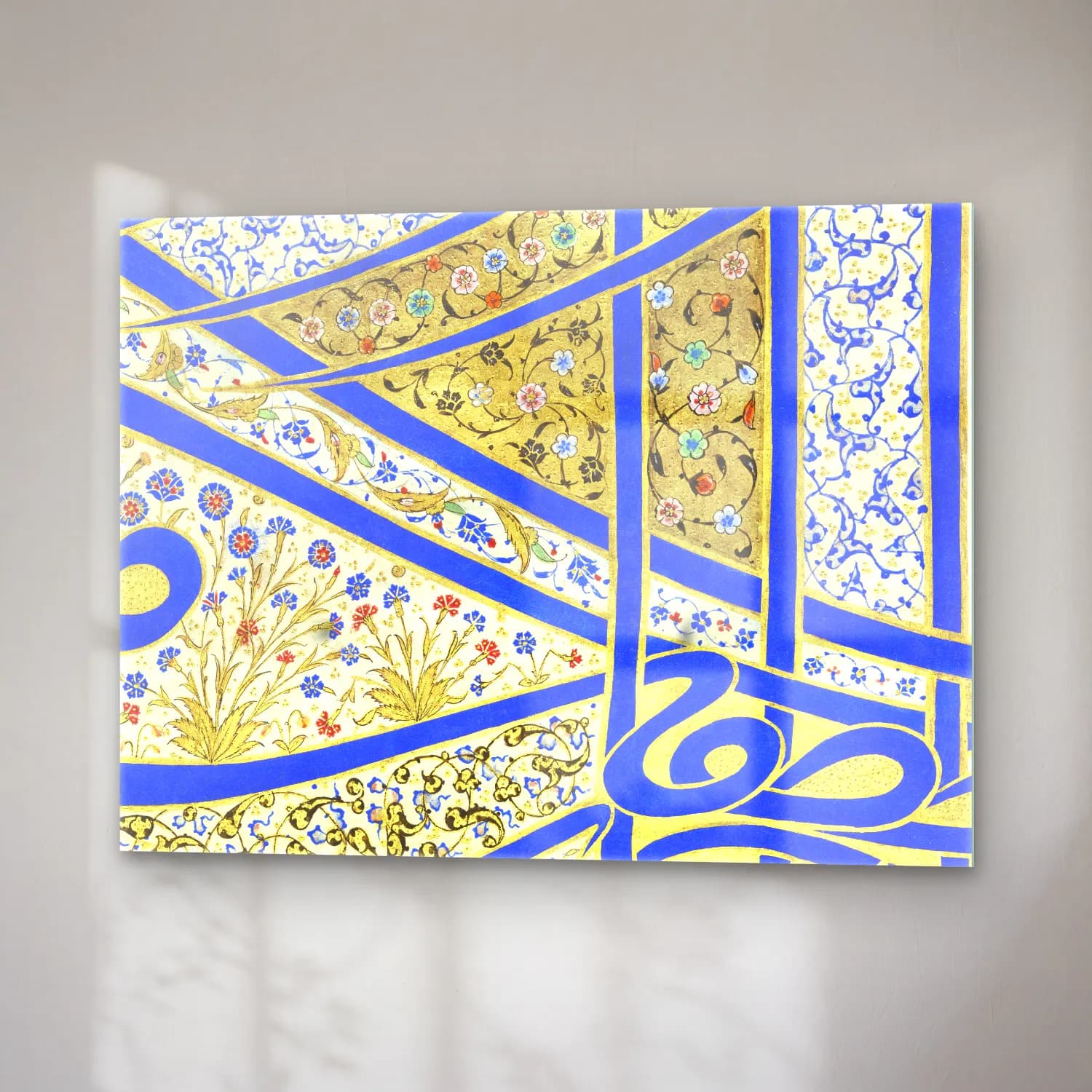 Maksimalist Çiçek Deseni No. 9 cam tablo — sağ açıdan görünüm