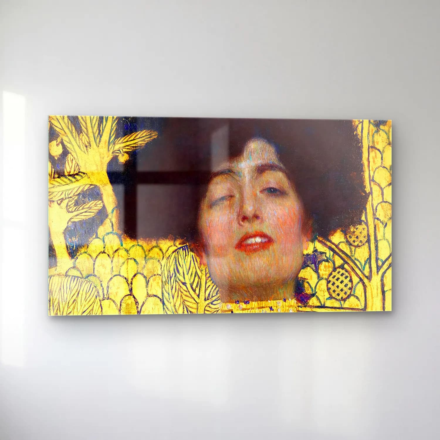 Gustav Klimt – Judith and the Head of Holofernes cam tablo — sol açıdan görünüm