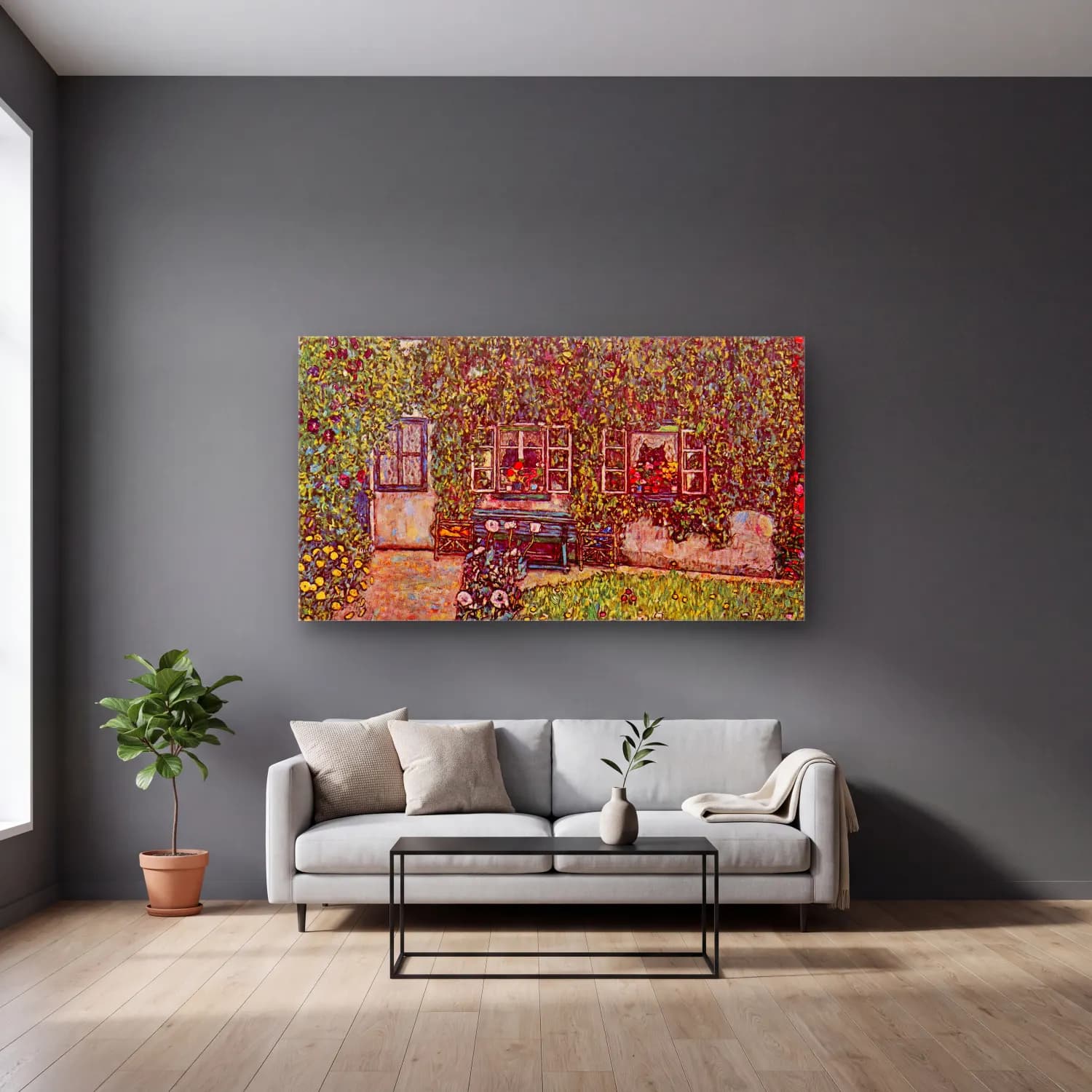 Gustav Klimt – The House of Guard cam tablo — gri duvarlı salonda