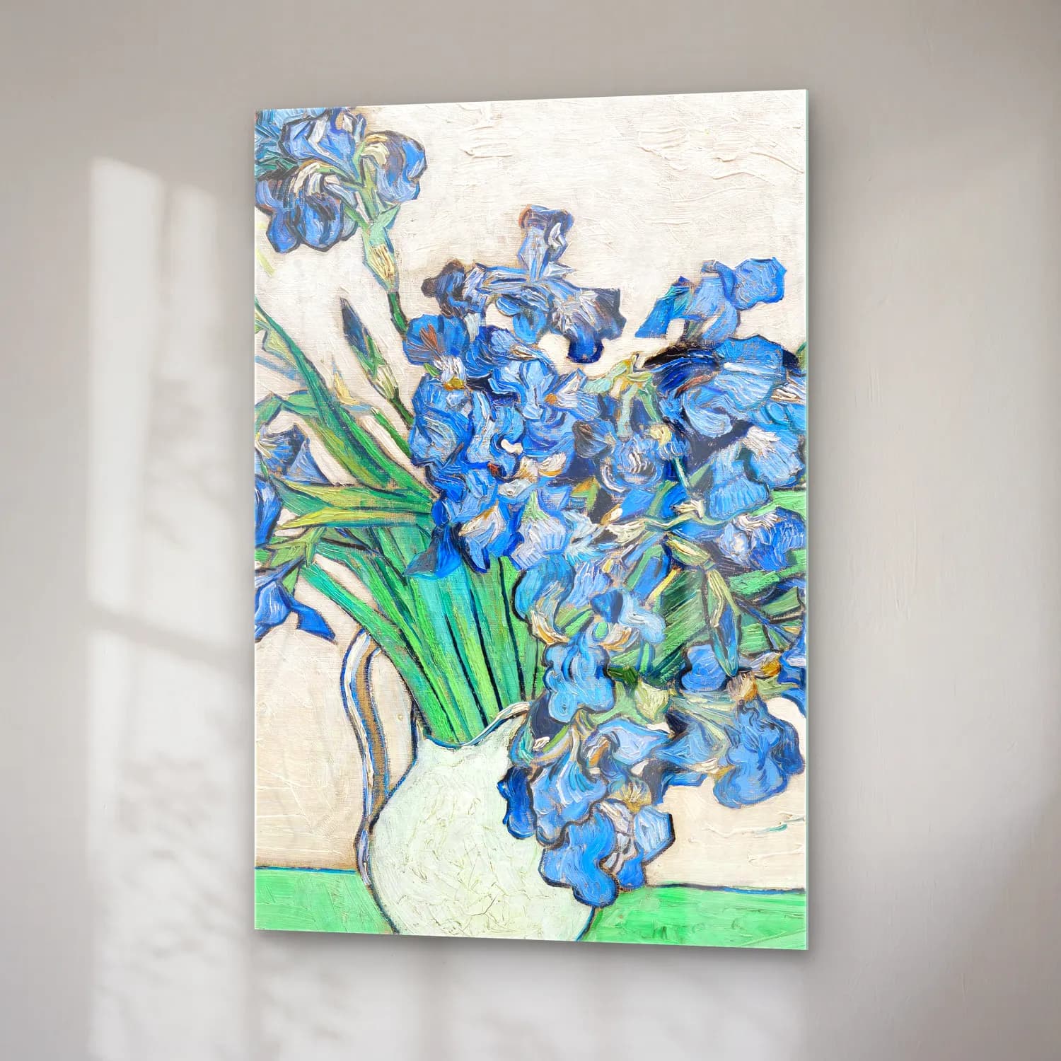 Vincent van Gogh – Irises – Mavi Tonlar cam tablo — sağ açıdan görünüm