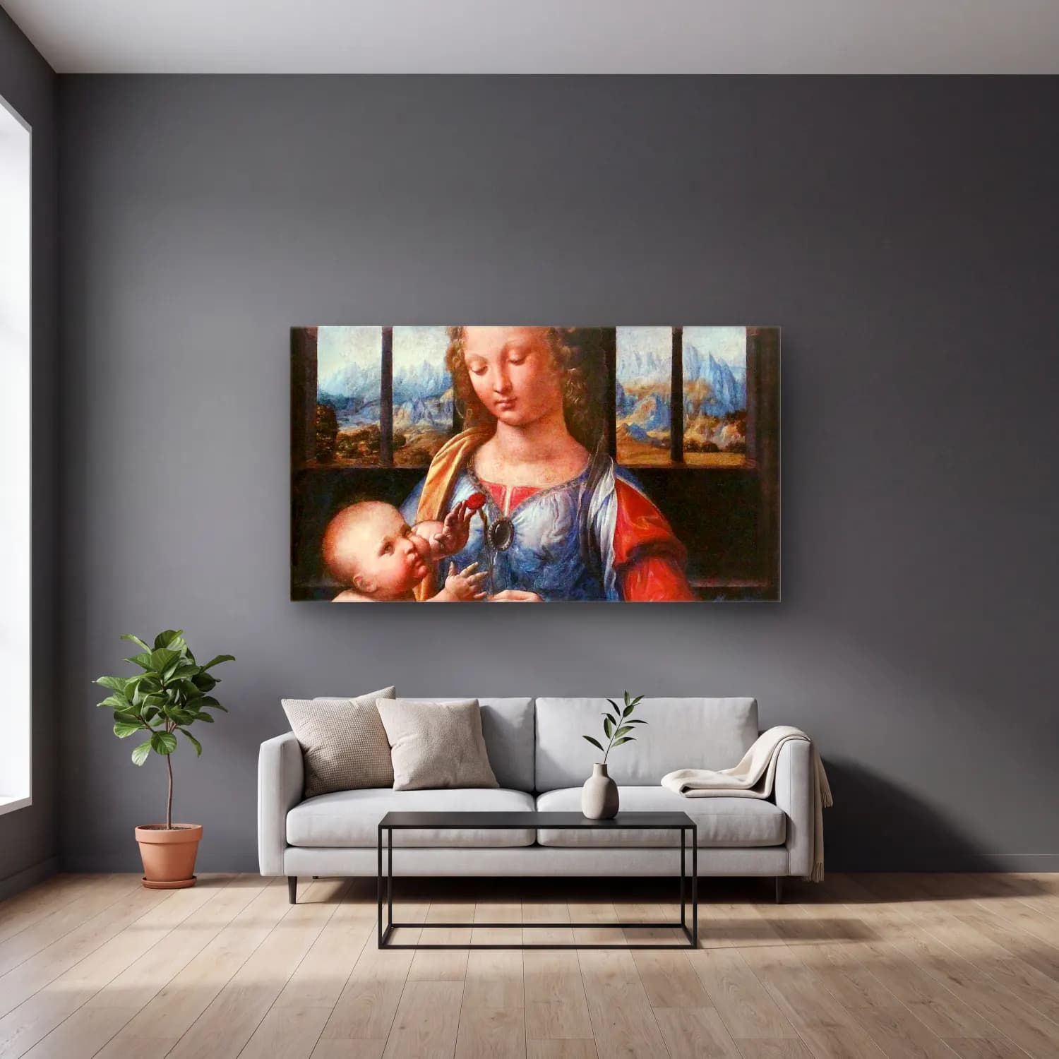 Leonardo da Vinci – Madonna of the Carnation cam tablo — gri duvarlı salonda