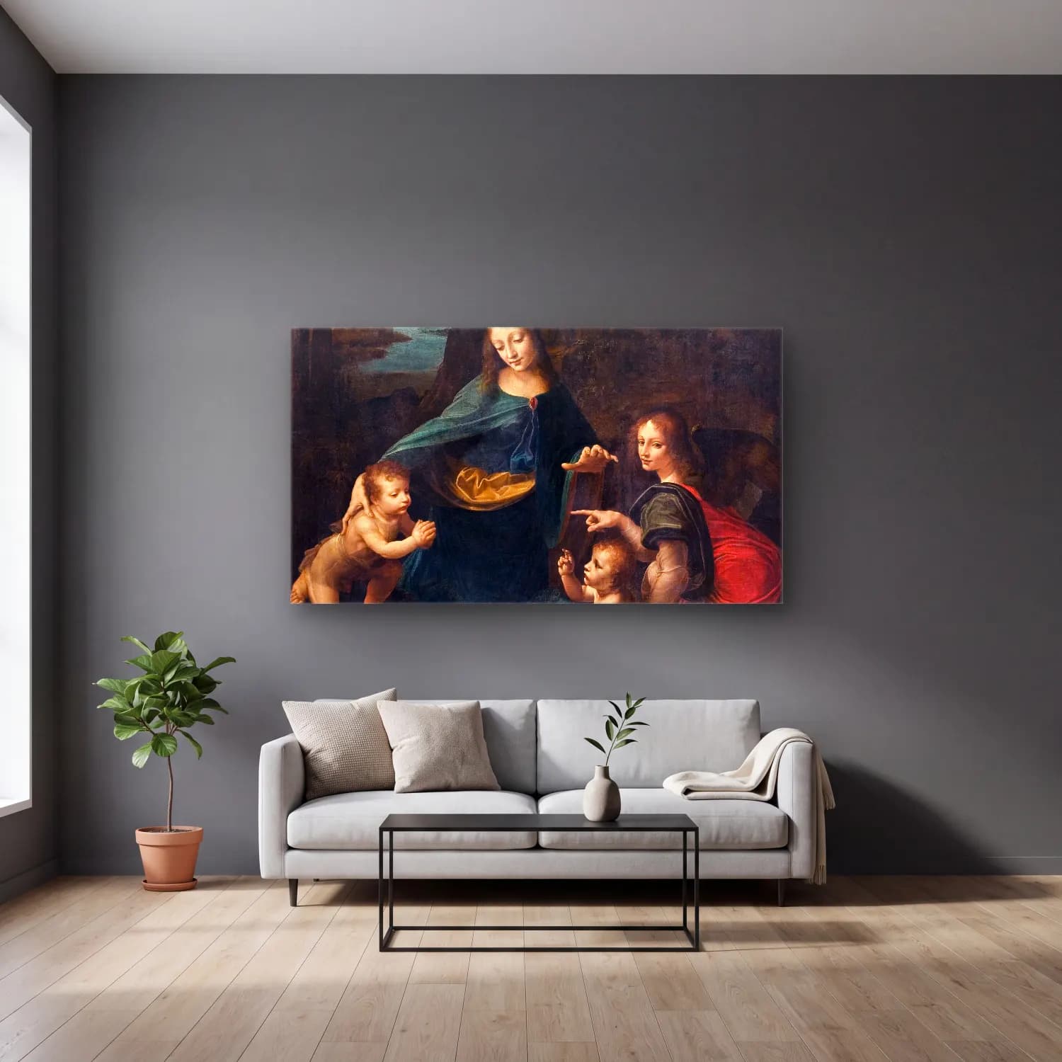 Leonardo da Vinci – The Virgin of the Rocks cam tablo — gri duvarlı salonda