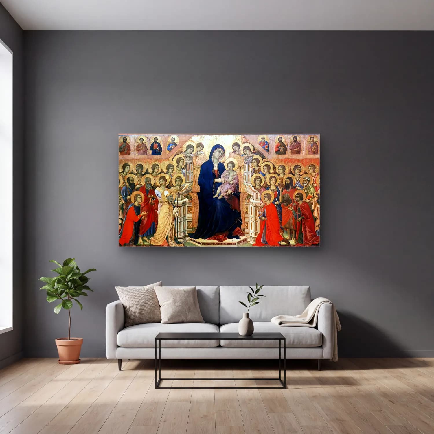 Duccio di Buoninsegna – Maestà (Madonna with Angels and Saints) cam tablo — gri duvarlı salonda