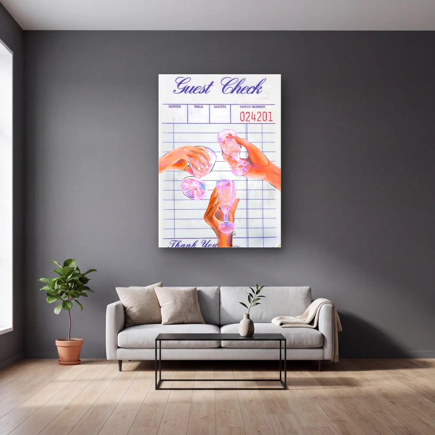 Pastel Kadeh Şarap No. 5 cam tablo — gri duvarlı salonda