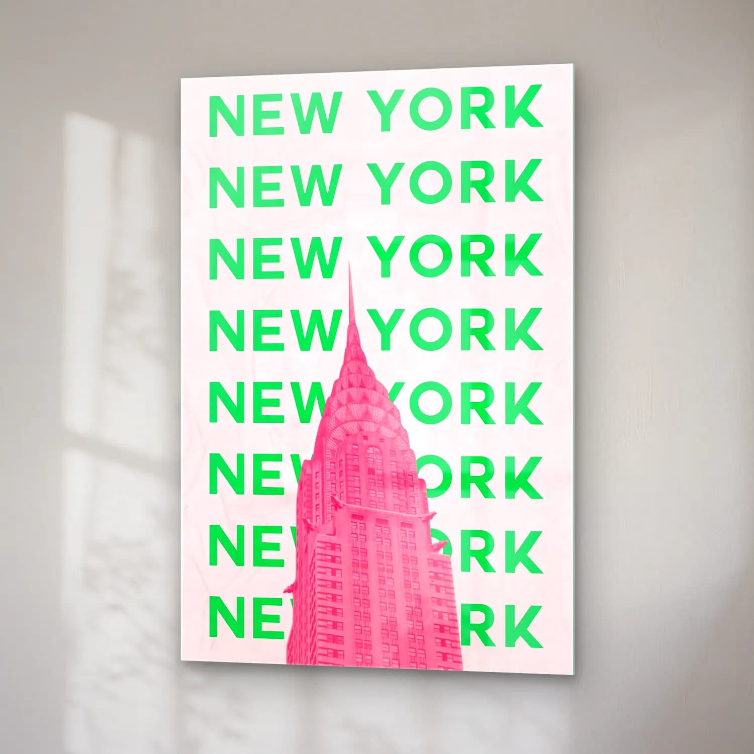 Pastel New York Silüeti No. 2 cam tablo — sağ açıdan görünüm