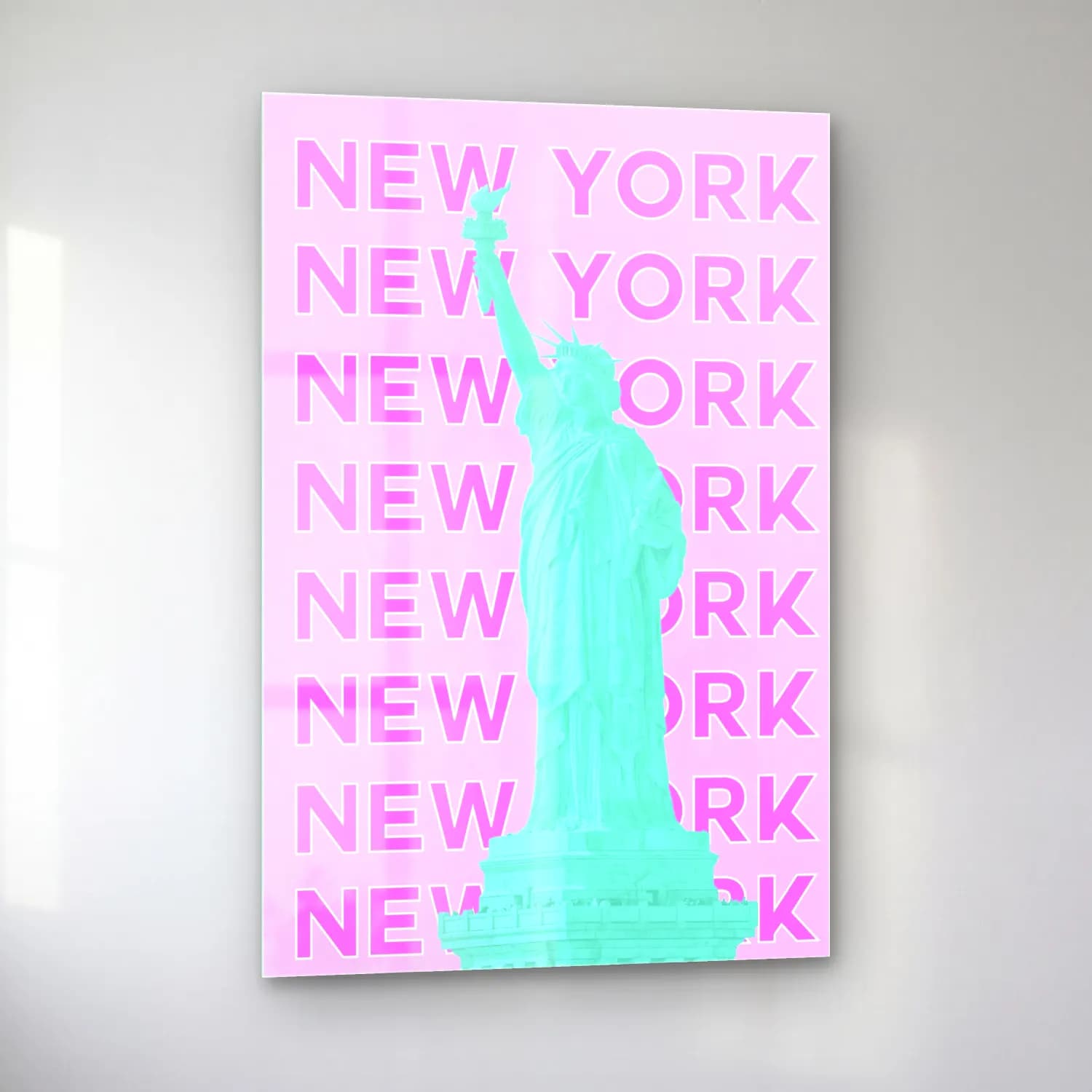 Pastel New York Silüeti No. 5 cam tablo — sol açıdan görünüm