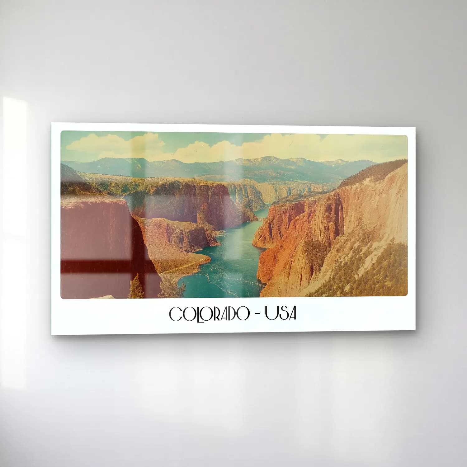 Vintage Poster Göl ve Dağlar No. 2 cam tablo — sol açıdan görünüm