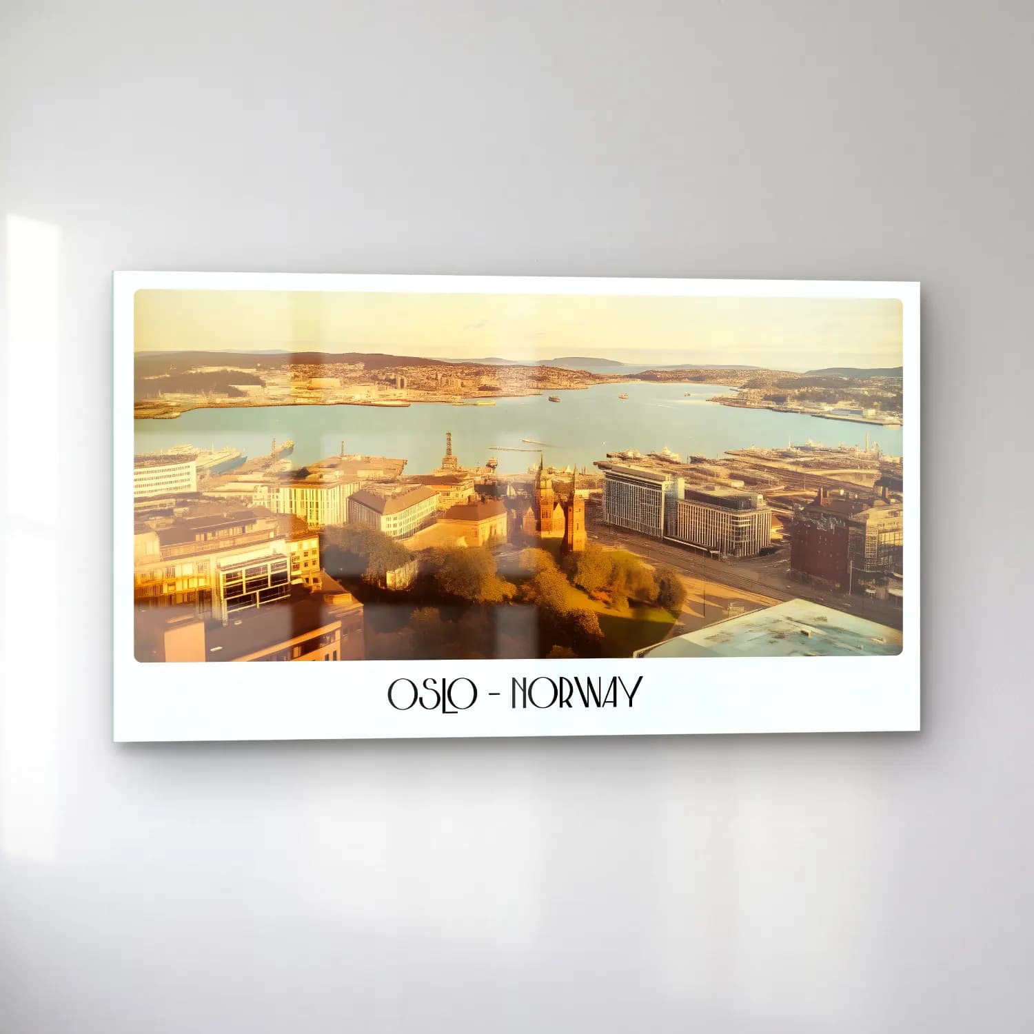 Pastel Akdeniz Sahil Kasabası No. 9 cam tablo — sol açıdan görünüm