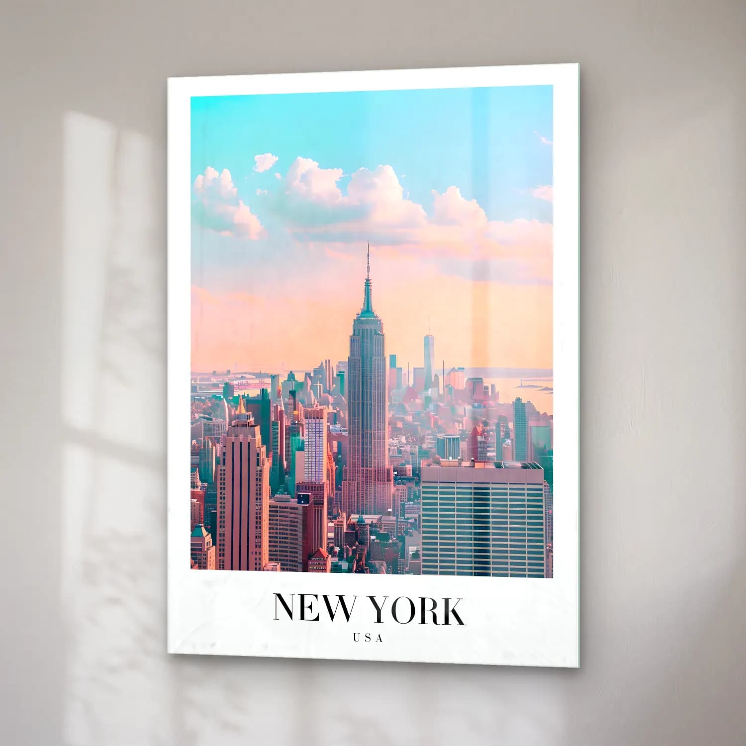 Pastel New York Silüeti No. 10 cam tablo — sağ açıdan görünüm