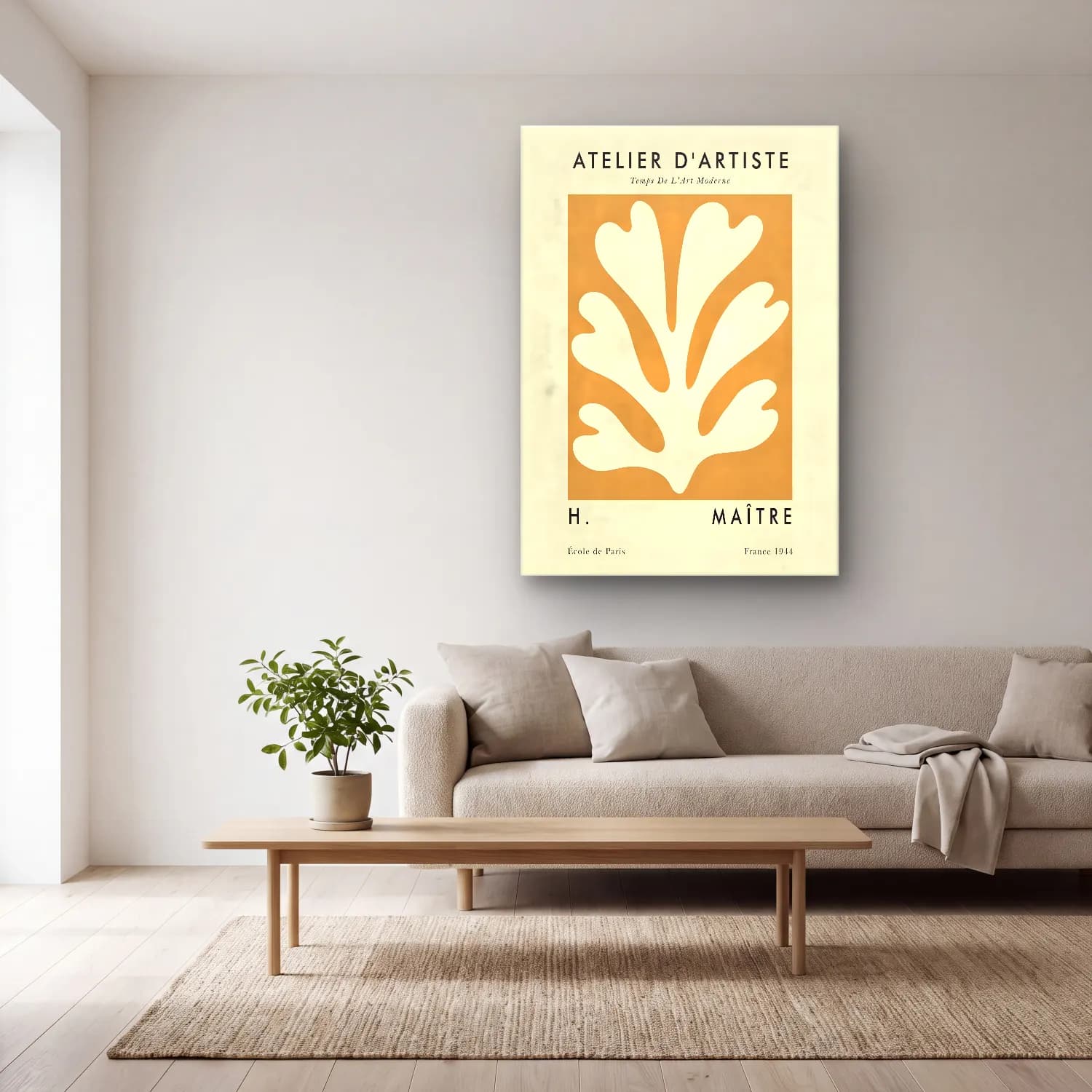 Vintage Poster Monstera Yaprağı cam tablo — açık renk salonda
