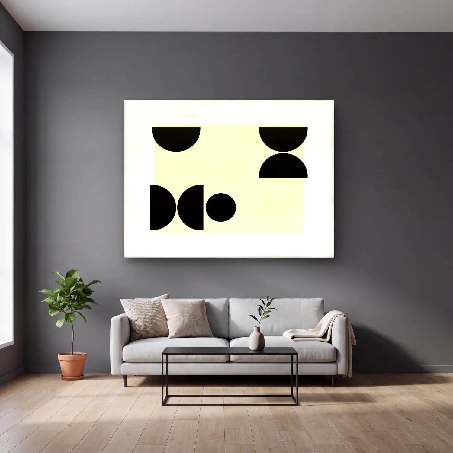 Bauhaus Soyut Formlar No. 32 cam tablo — gri duvarlı salonda