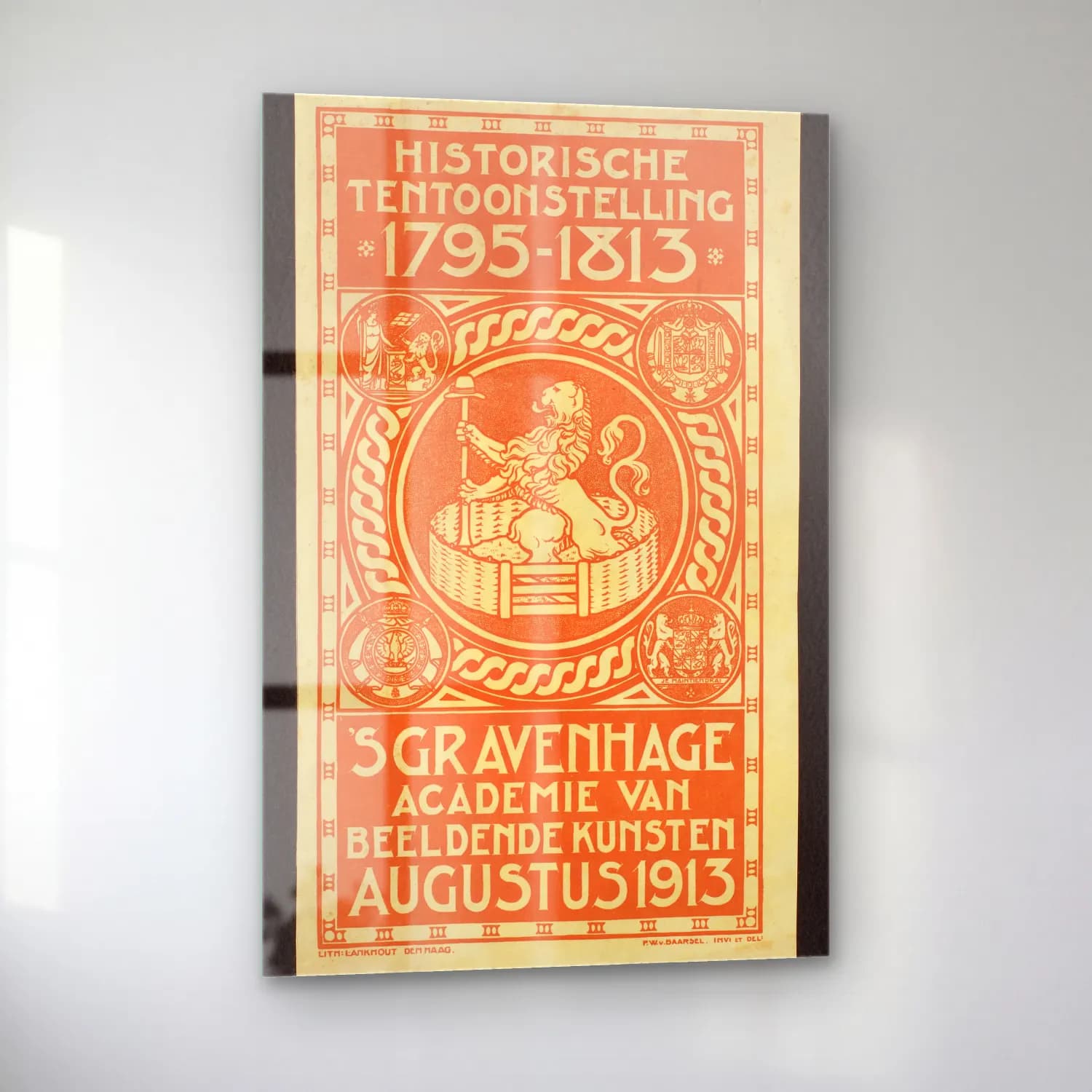 Vintage Poster Aslan – Turuncu Tonlar cam tablo — sol açıdan görünüm