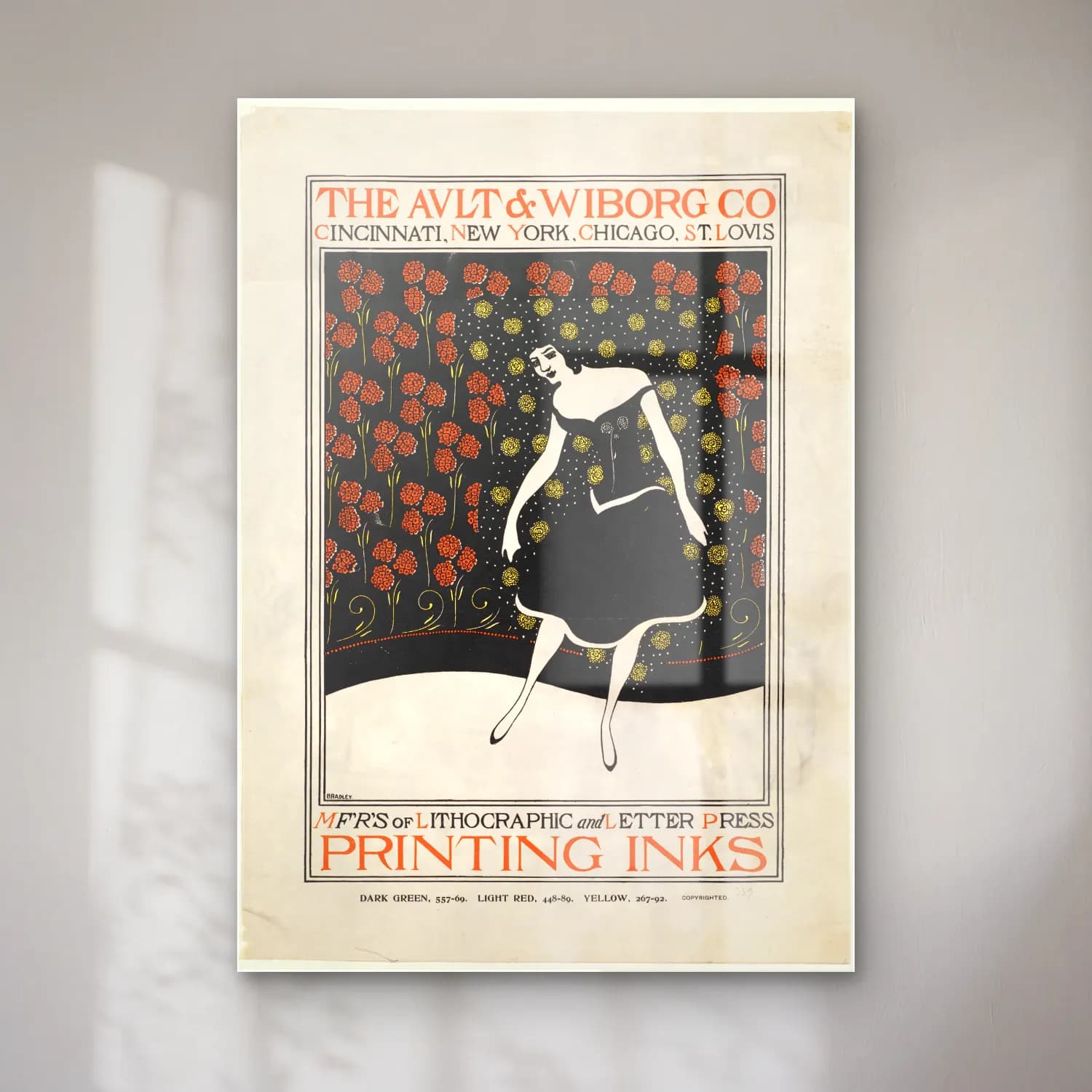 Vintage Poster Elbiseli Kadın – Siyah Beyaz Tonlar cam tablo — Vintage Poster Elbiseli Kadın – Siyah Beyaz Tonlar — vintage poster elbiseli kadın