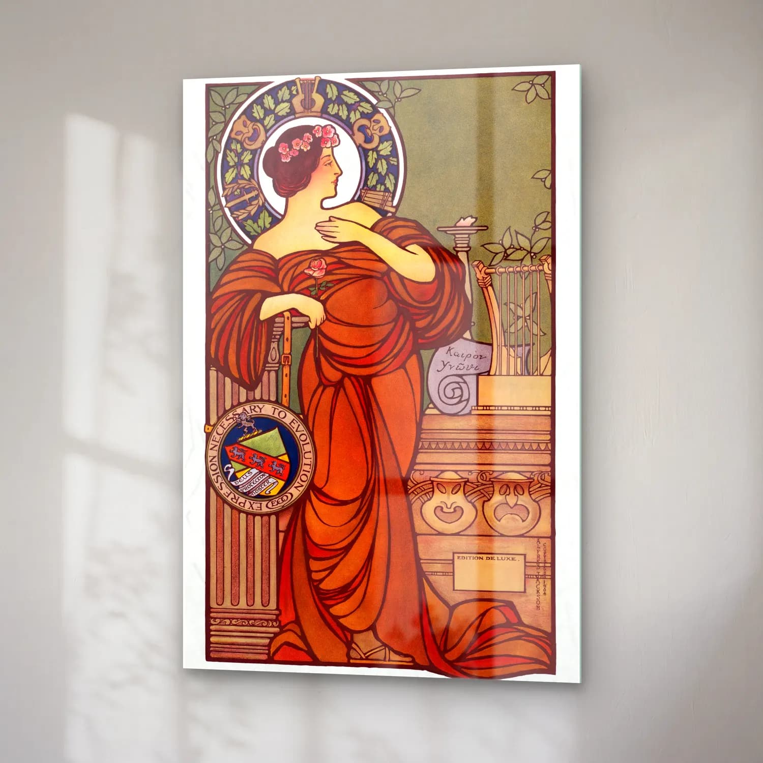 Vintage Poster Elbiseli Kadın No. 13 cam tablo — sağ açıdan görünüm