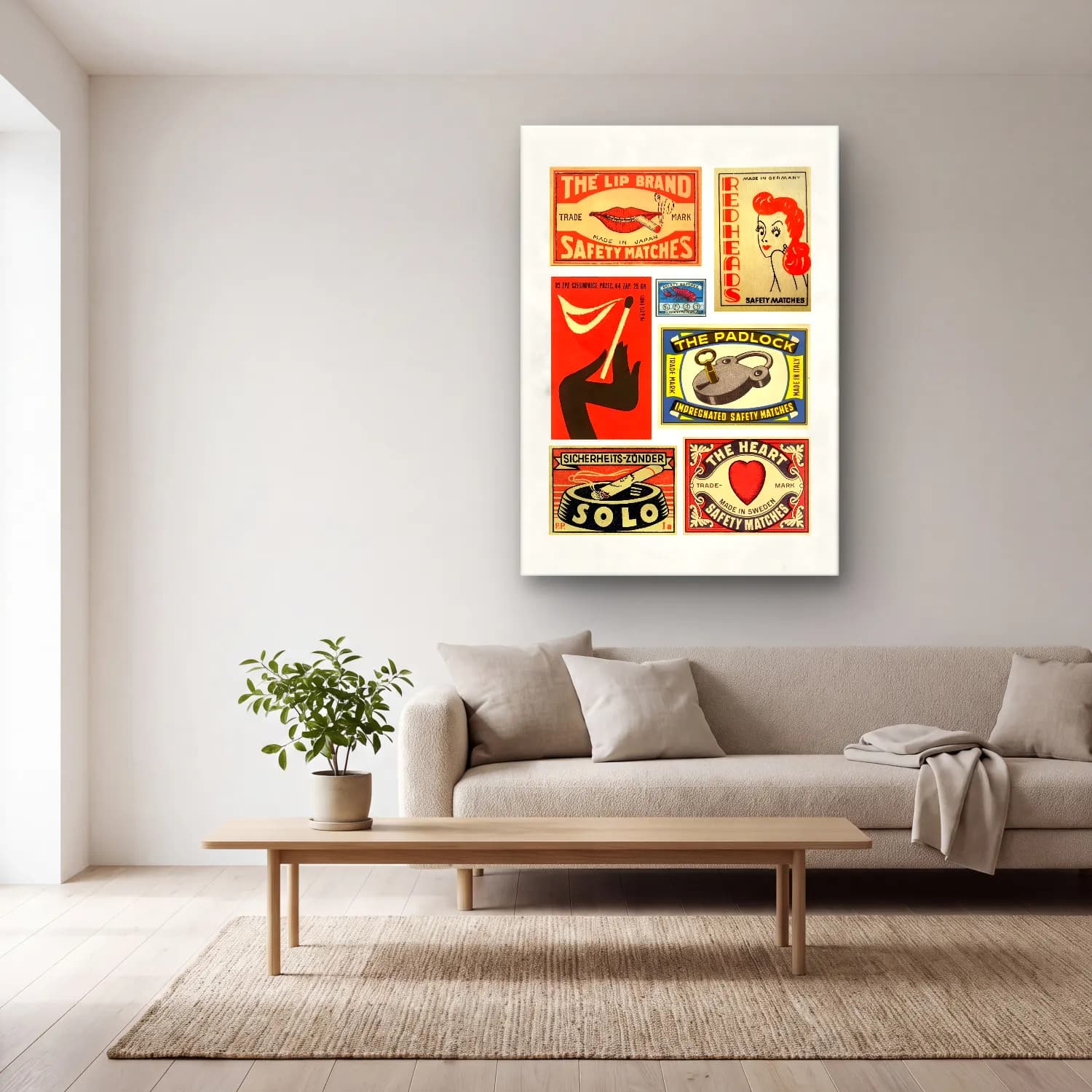 Vintage Poster Topuklu Ayakkabı ve Çanta – Kırmızı Tonlar cam tablo — açık renk salonda