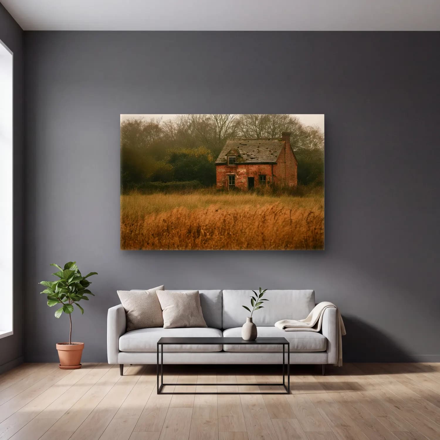 Pastel Kır Evi cam tablo — gri duvarlı salonda