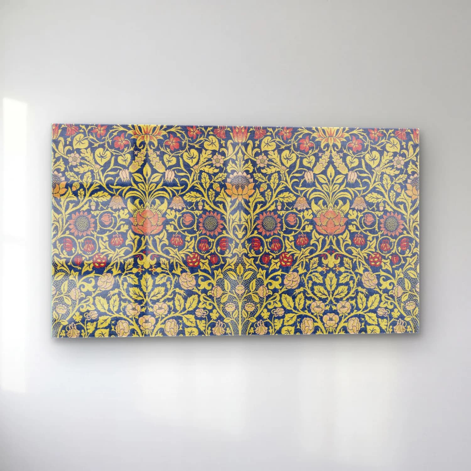 Maksimalist Çiçek Deseni No. 34 cam tablo — sol açıdan görünüm