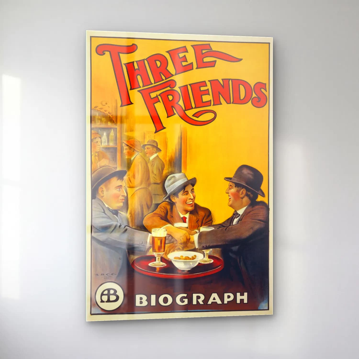Vintage Poster Kafeli Avrupa Sokağı – Sarı Tonlar cam tablo — sol açıdan görünüm