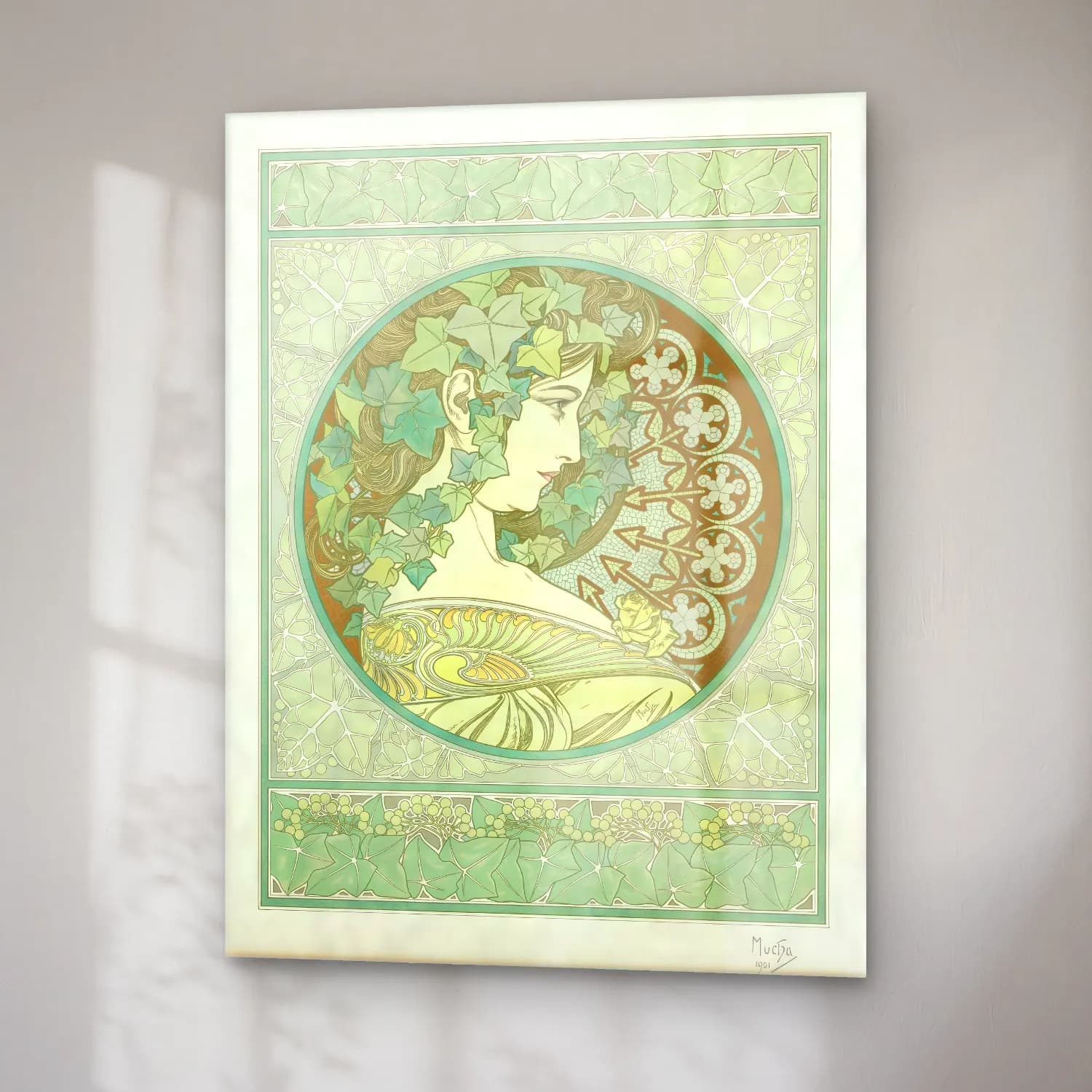 Vintage Poster Kadın Portresi – Yeşil Tonlar cam tablo — sağ açıdan görünüm