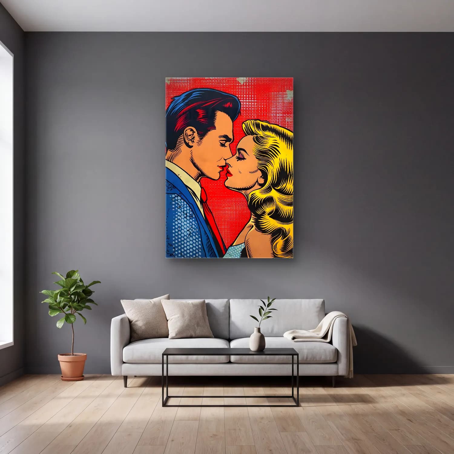 Pop Art Aşıklar cam tablo — gri duvarlı salonda