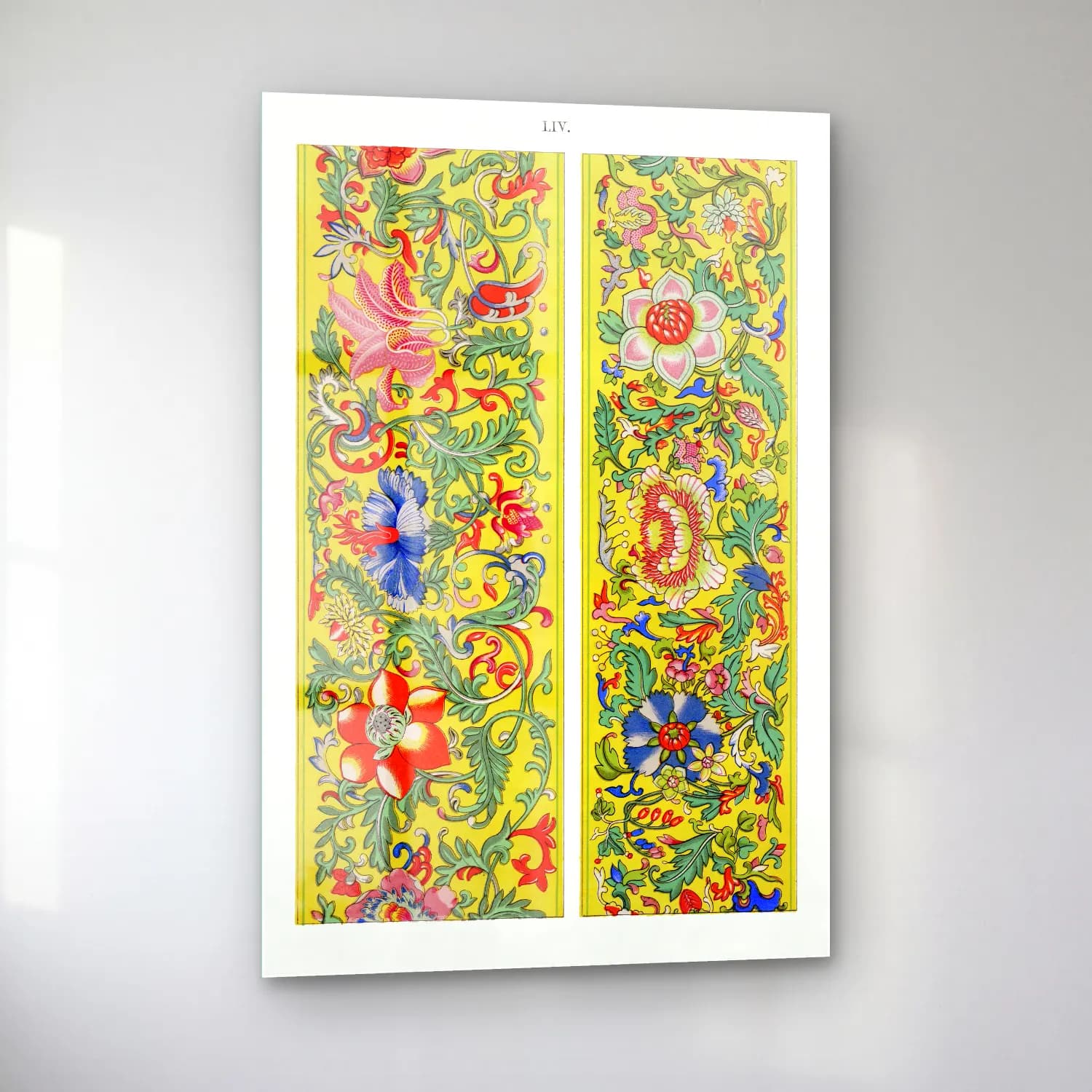 Maksimalist Çiçek Deseni No. 44 cam tablo — sol açıdan görünüm