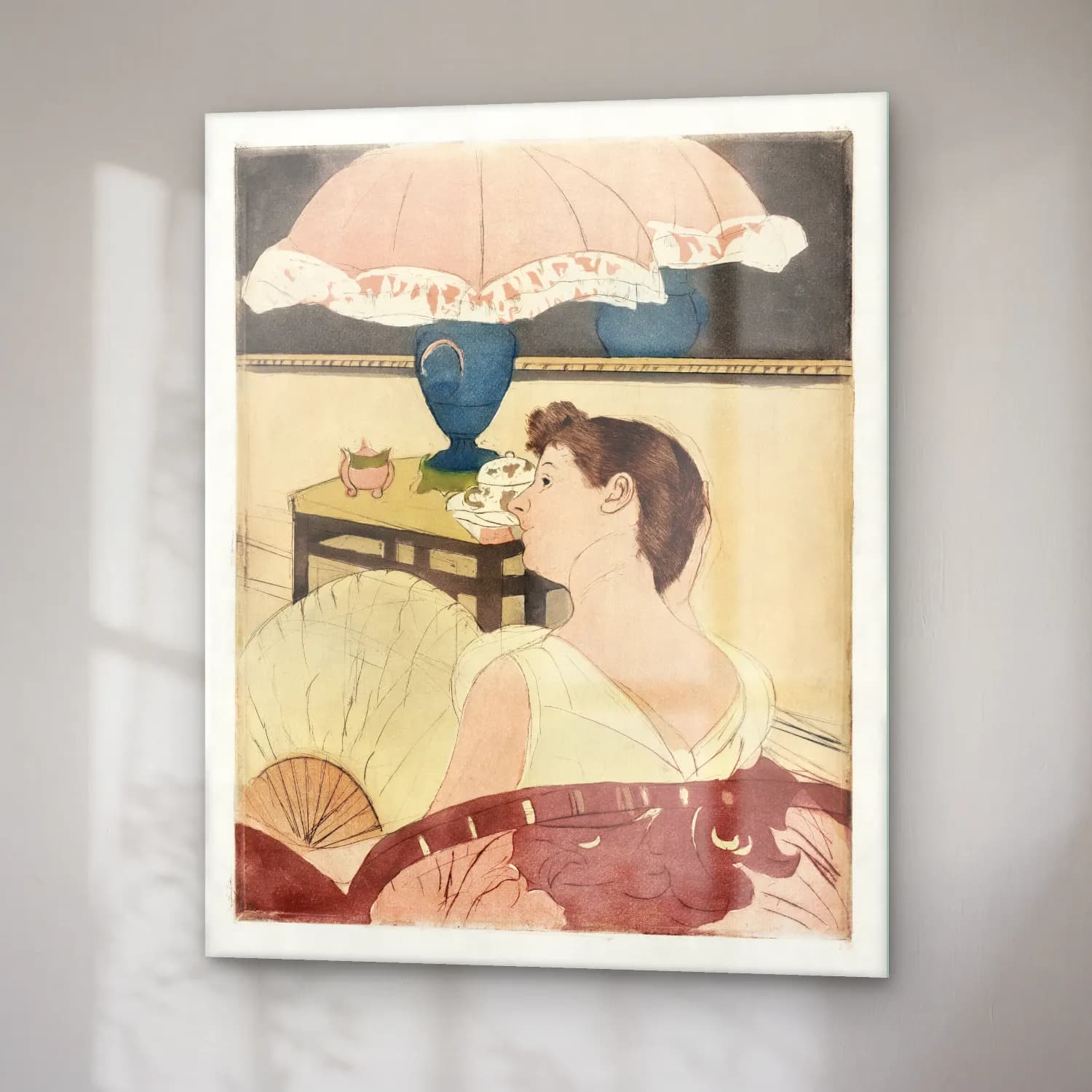 Mary Cassatt – The Lamp – Pastel Tonlar cam tablo — sağ açıdan görünüm