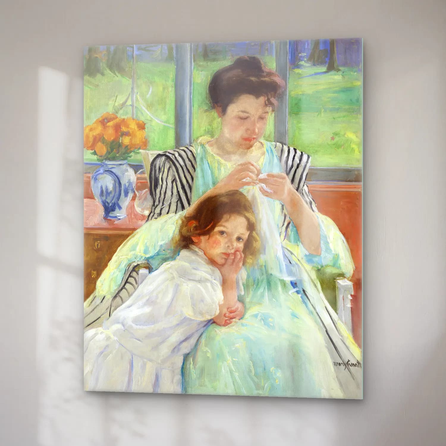 Mary Cassatt – Young Mother Sewing cam tablo — sağ açıdan görünüm