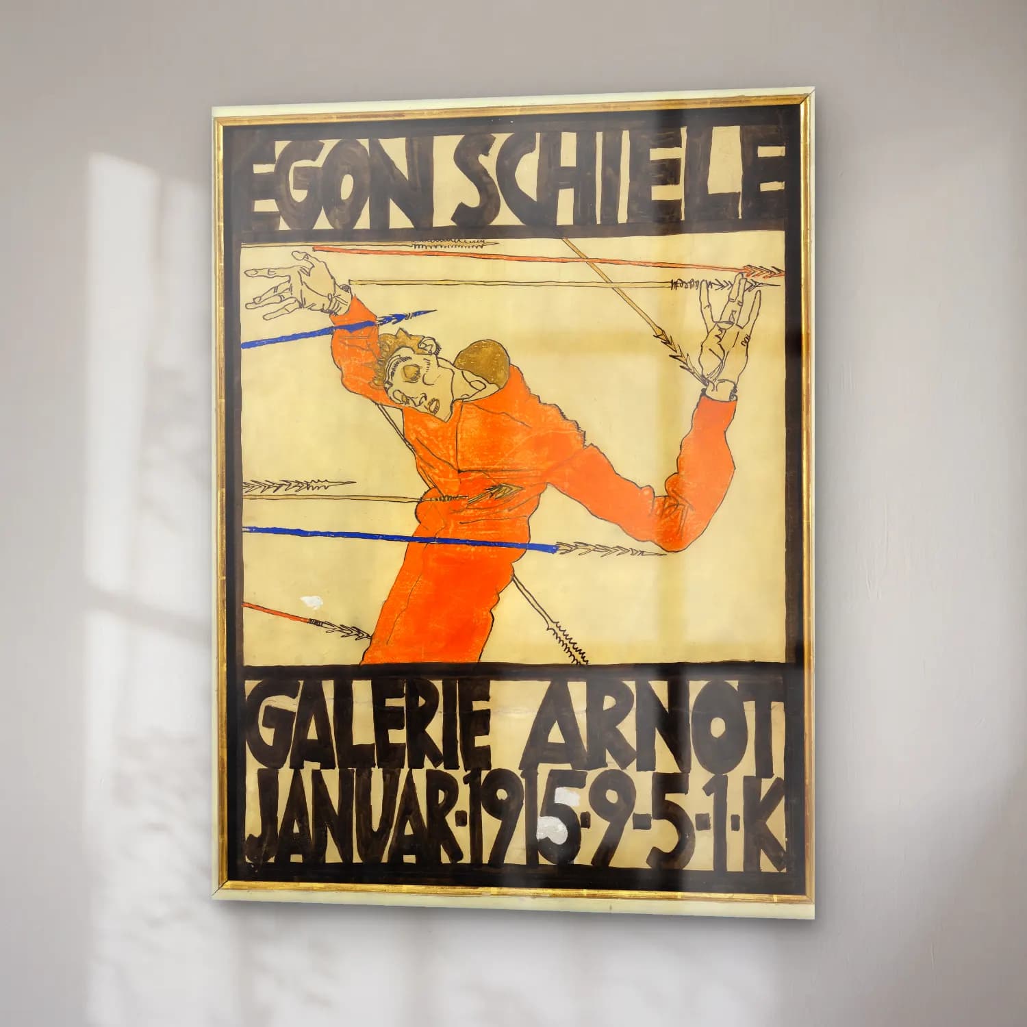 Egon Schiele – Plakat der Egon Schiele-Ausstellung in der Galerie Arnot cam tablo — sağ açıdan görünüm