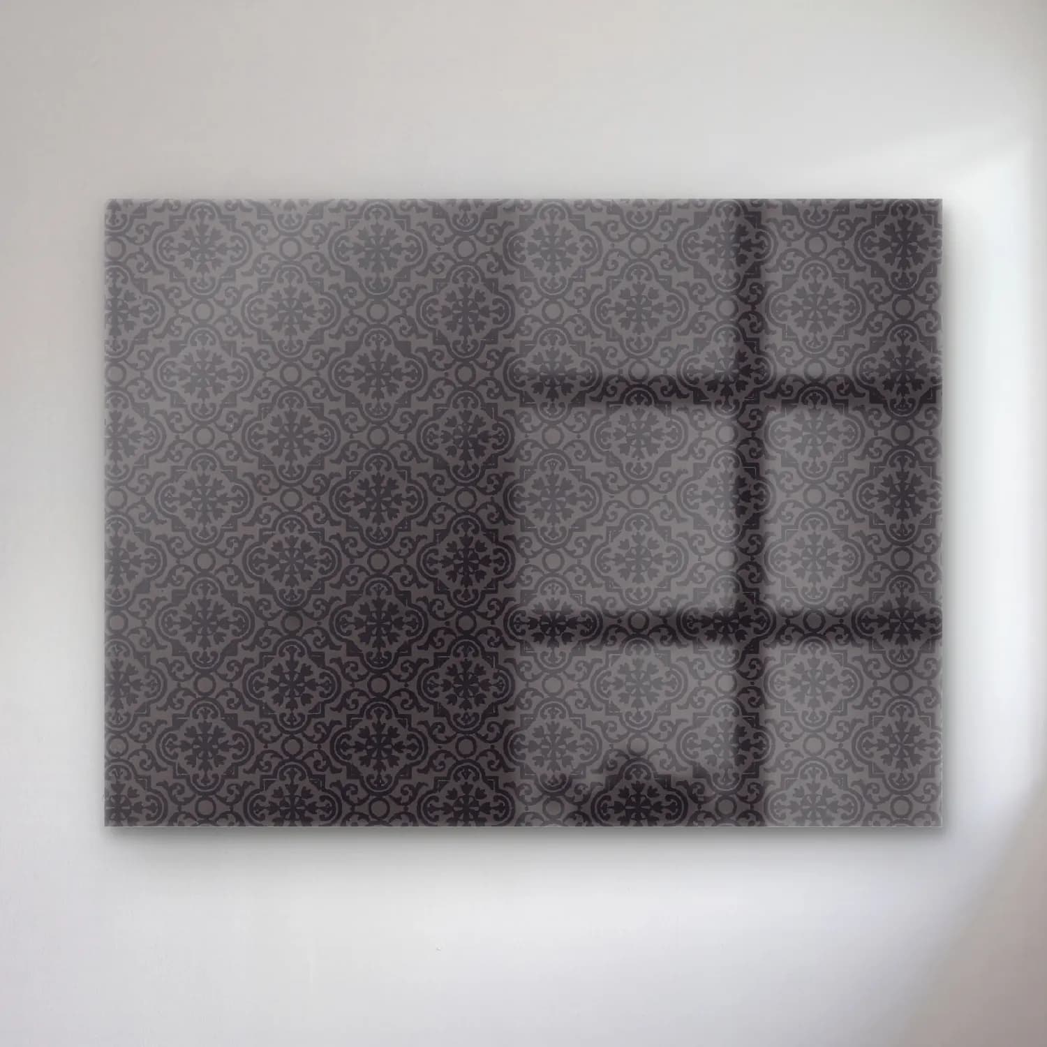 Siyah Beyaz Çiçek Deseni No. 16 cam tablo — Siyah Beyaz Çiçek Deseni No. 16 — siyah beyaz çiçek deseni