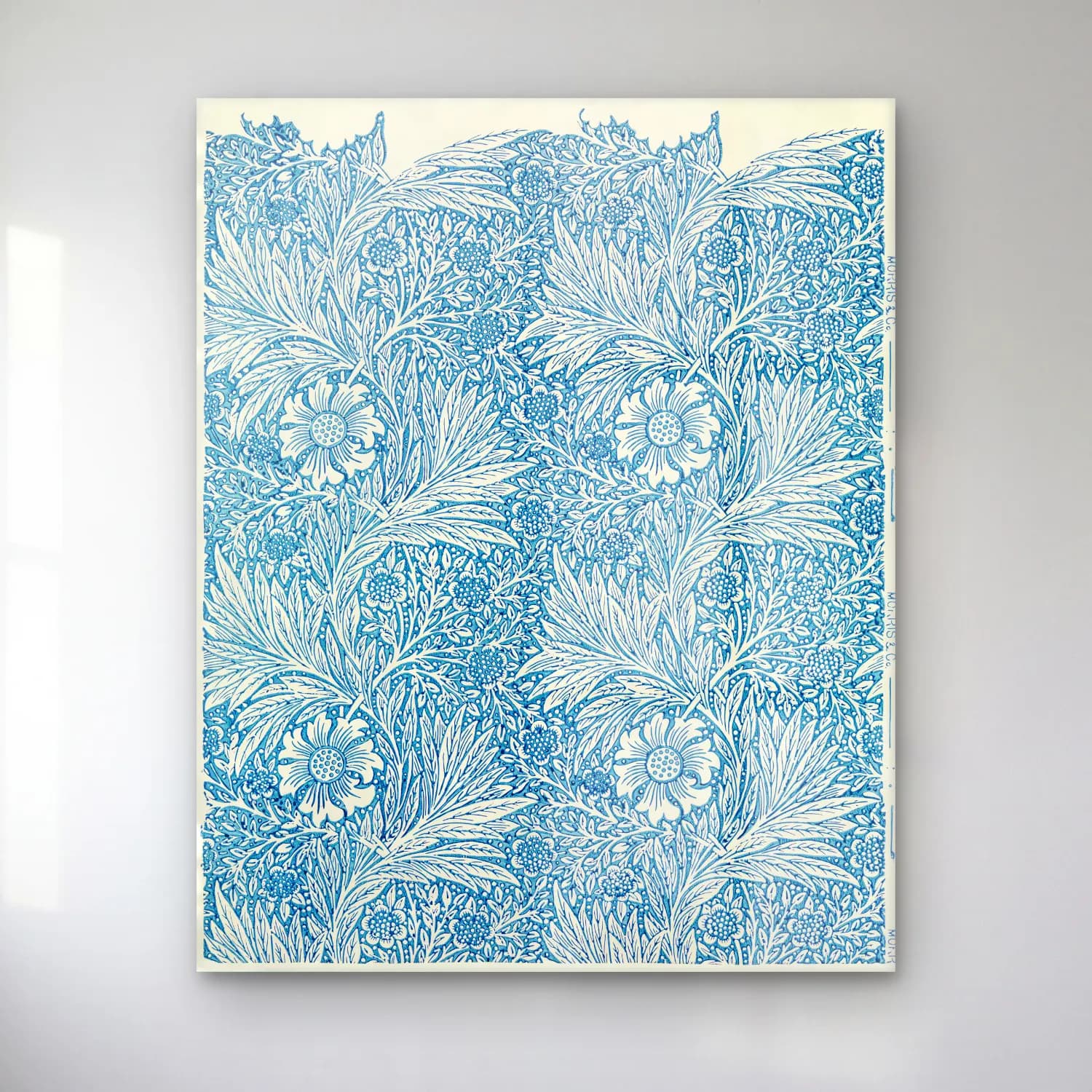 Blue Marigold – William Morris s cam tablo — Blue Marigold – William Morris s — botanik i̇llüstrasyon çiçek deseni