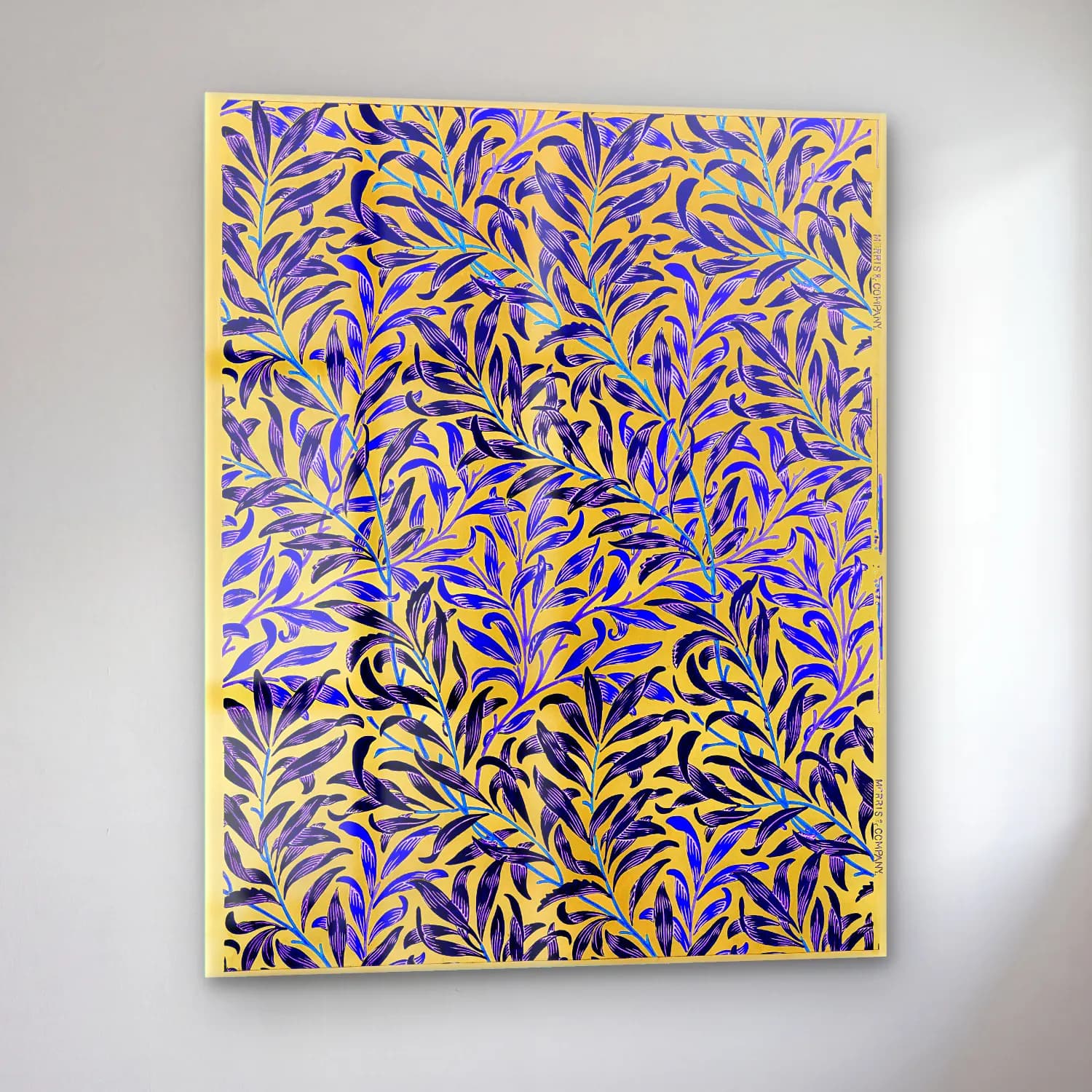 Maksimalist Çiçek Deseni No. 63 cam tablo — sol açıdan görünüm