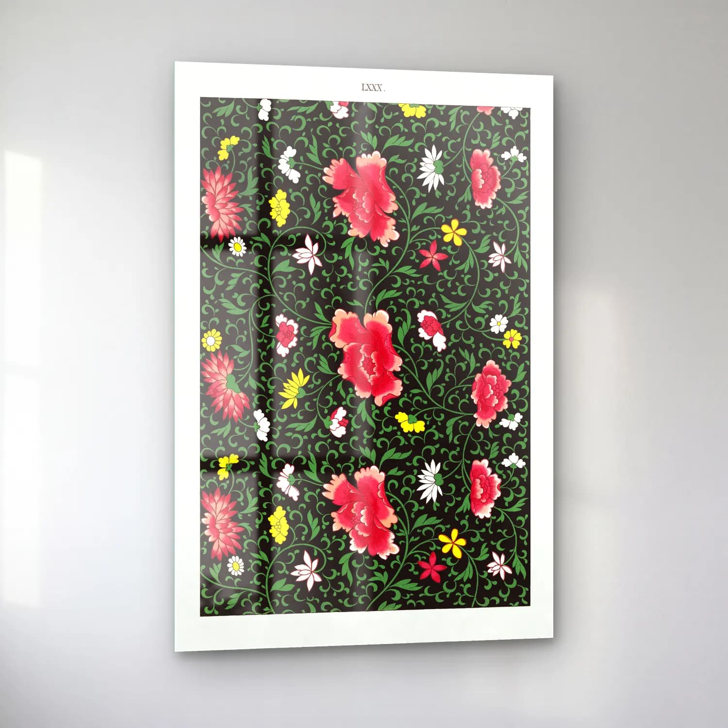 Maksimalist Çiçek Deseni No. 66 cam tablo — sol açıdan görünüm