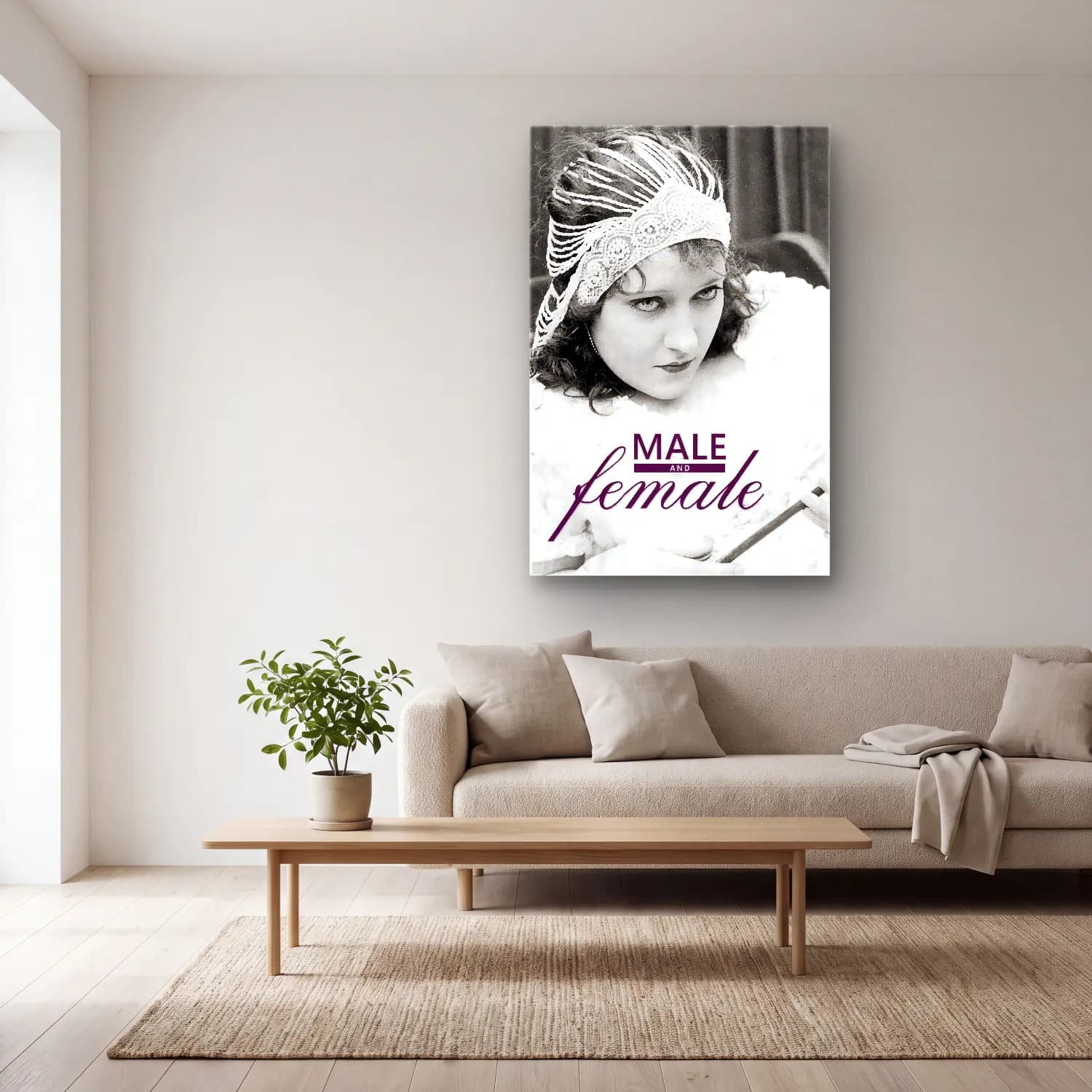 Vintage Poster Şapkalı Kadın No. 13 cam tablo — açık renk salonda
