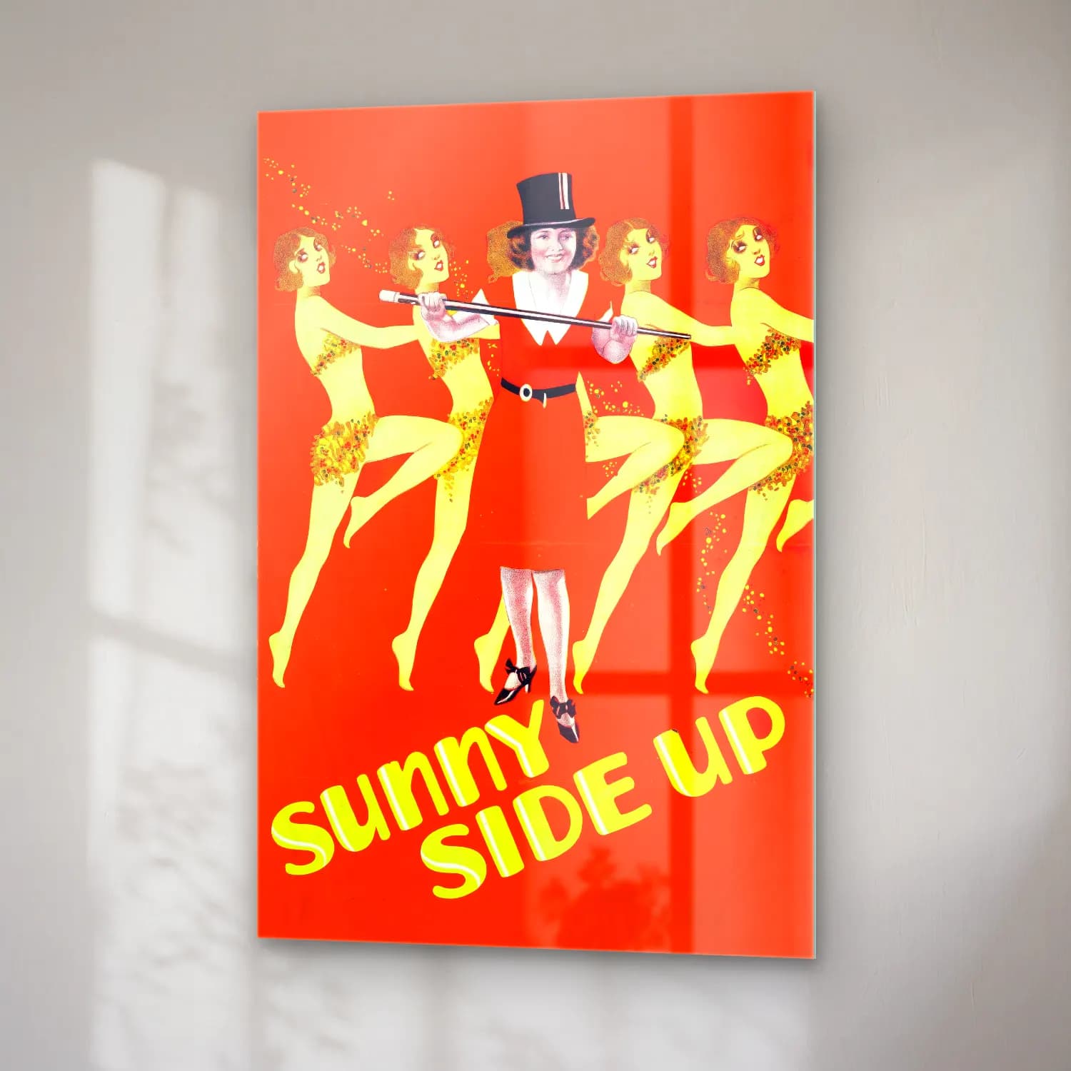 Vintage Poster Elbiseli Kadın No. 41 cam tablo — sağ açıdan görünüm