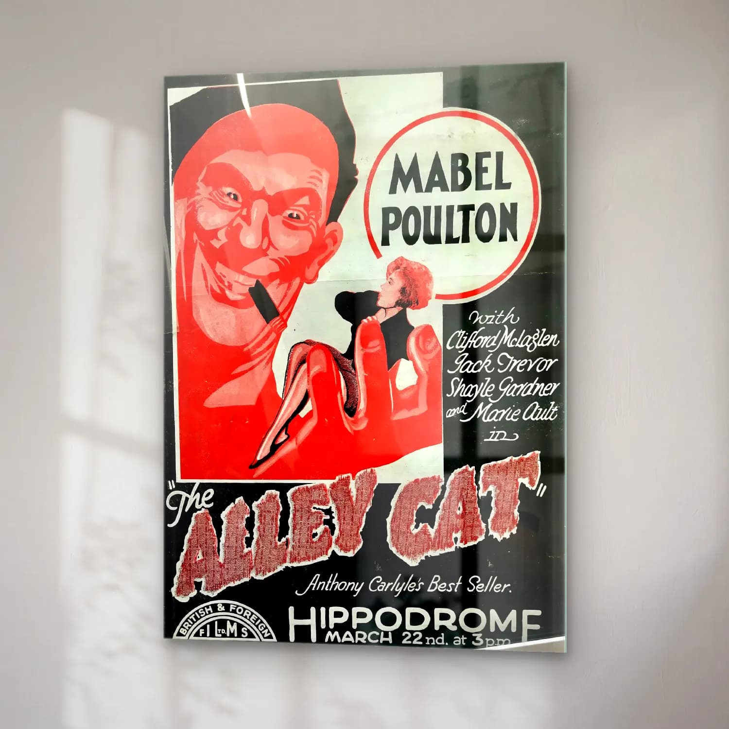 Vintage Poster Kedi No. 9 cam tablo — sağ açıdan görünüm