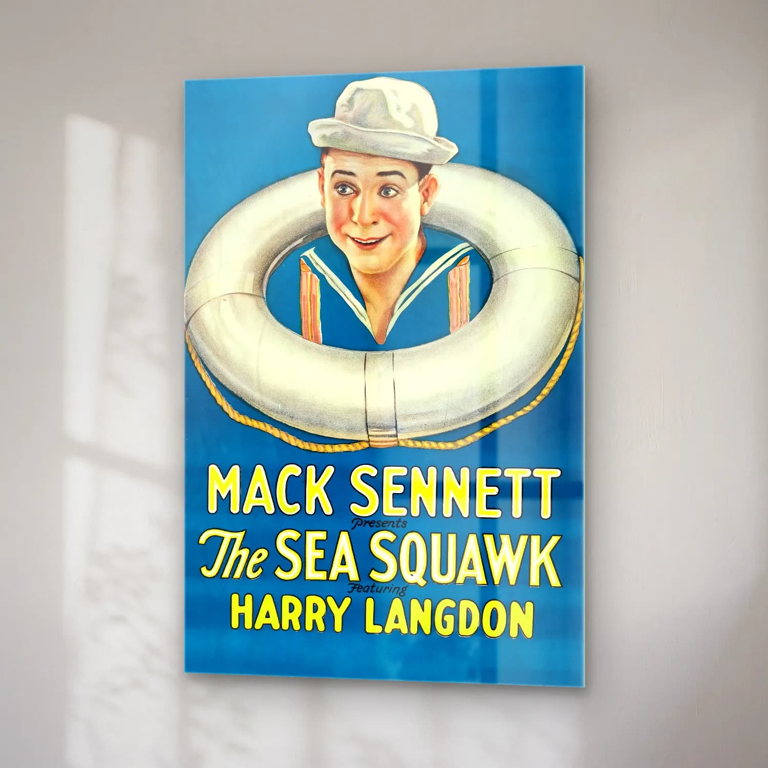 Vintage Poster Yelken Yarışı – Sarı Tonlar cam tablo — sağ açıdan görünüm