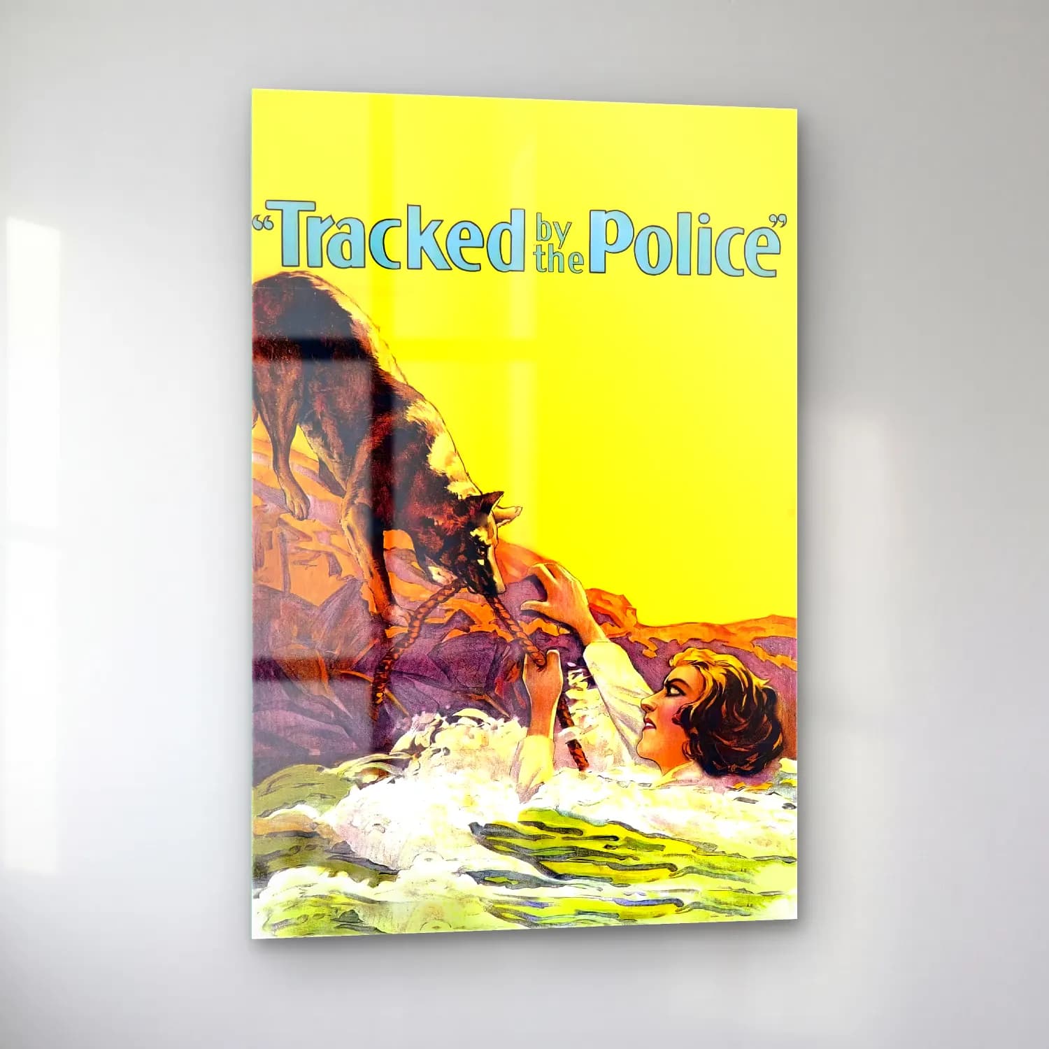 Vintage Poster Kurt – Sarı Tonlar cam tablo — sol açıdan görünüm