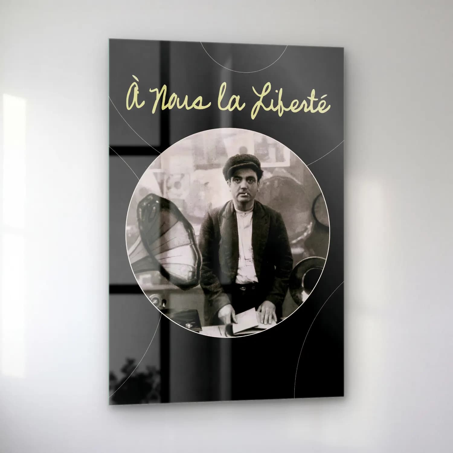 Vintage Poster Erkek Portresi No. 22 cam tablo — sol açıdan görünüm